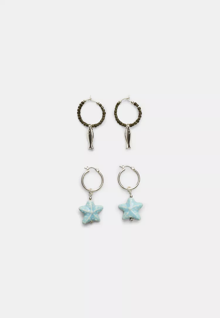 Set of 2 pairs of star and fish earrings | Stradivarius (UK)