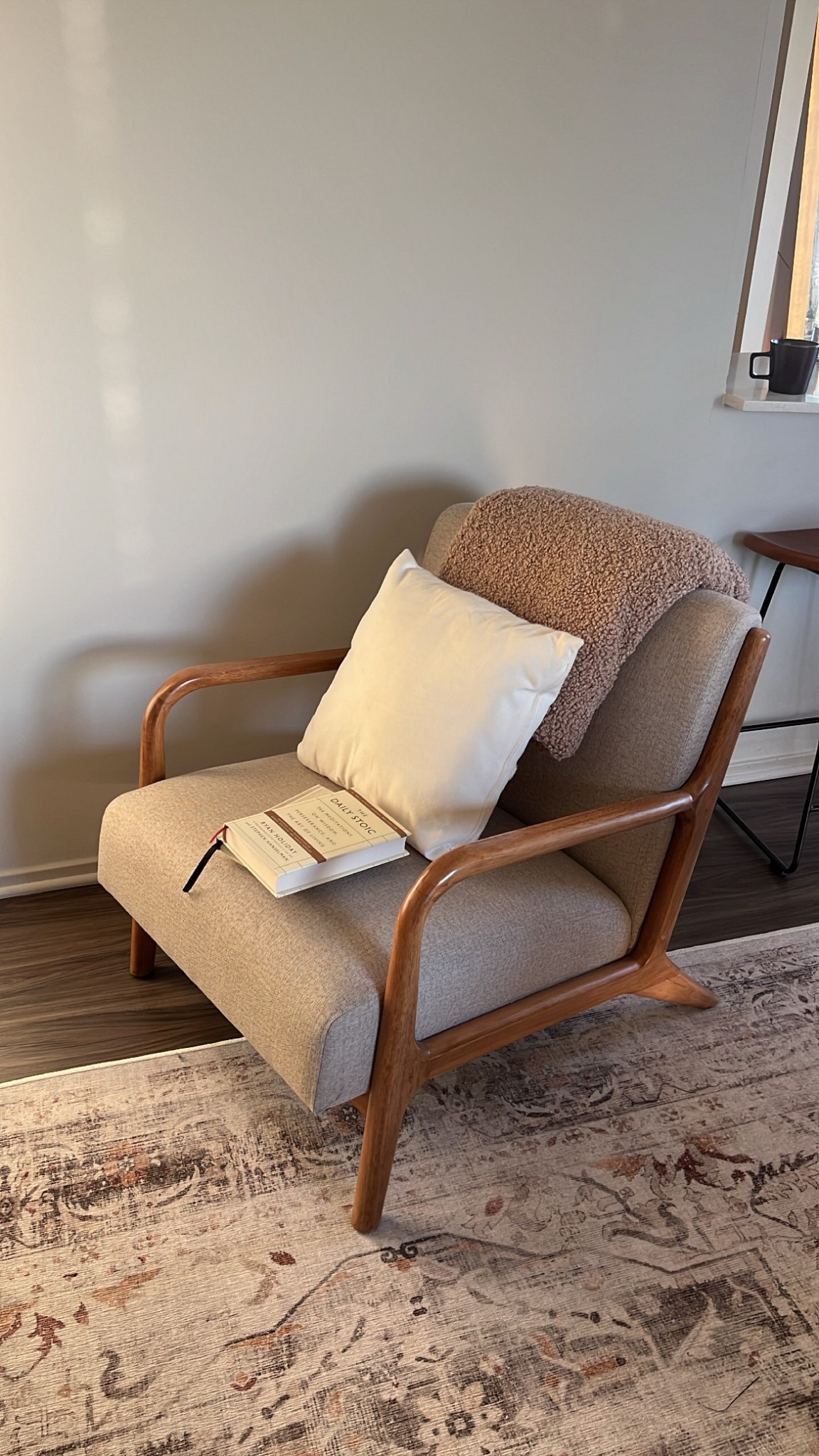 Home living room accent chair

#LTKHome