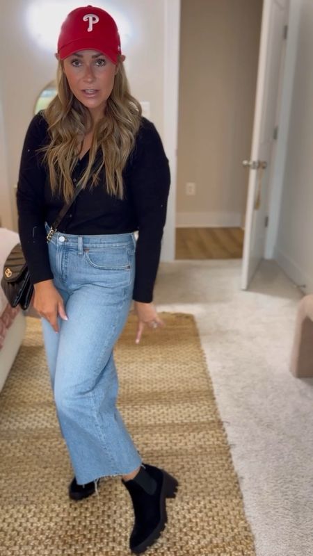 The perfect wide leg cropped jean doesn’t exist…wait maybe it does 👀

When Madewell named this pair of denim they were not wrong. I’m wearing a 29 in the Petite Perfect Vintage Wide-Leg Crop Jean 👖🔥 I feel supported in the midsection, you can pair them with flats, a heel or chelsea boots 🖤

#denimlife #madewelldenim #takemeshopping #denim #midsizedenim #styleagram #igoutfit #outfitideas4you #styledarlingdaily #reallifeandstyle #whowhatwearing #whowhatwear #getintothisstyle #baseballcaphair @madewell

#LTKmidsize #LTKMostLoved #LTKstyletip