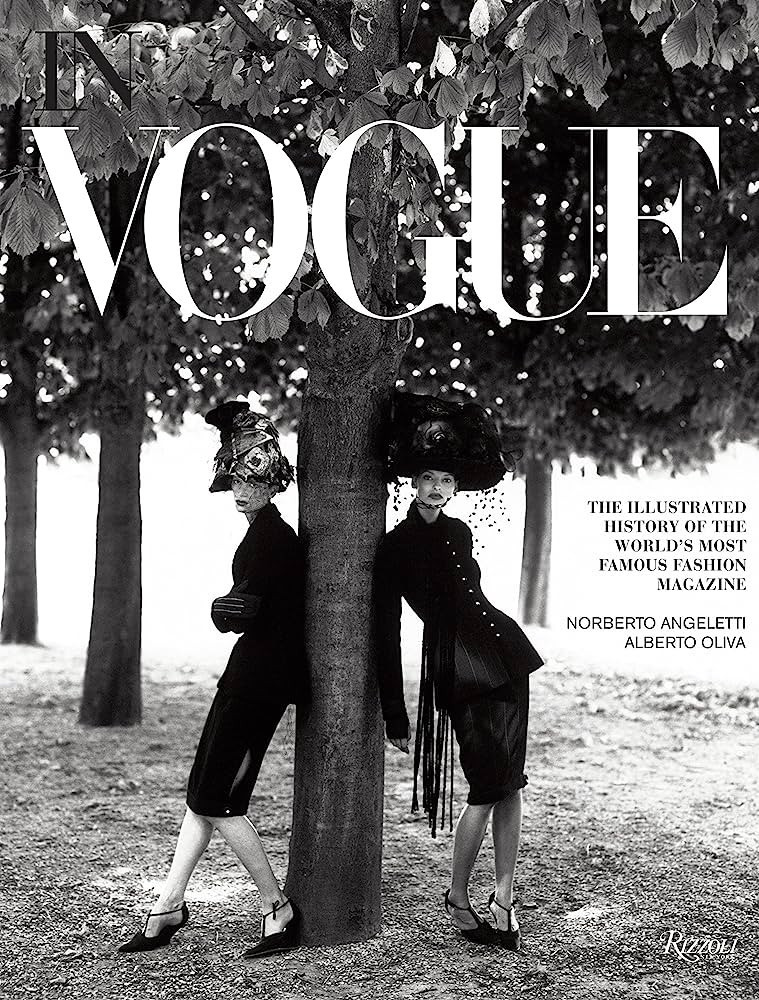 In Vogue: An Illustrated History of the World's Most Famous Fashion Magazine | Amazon (US)