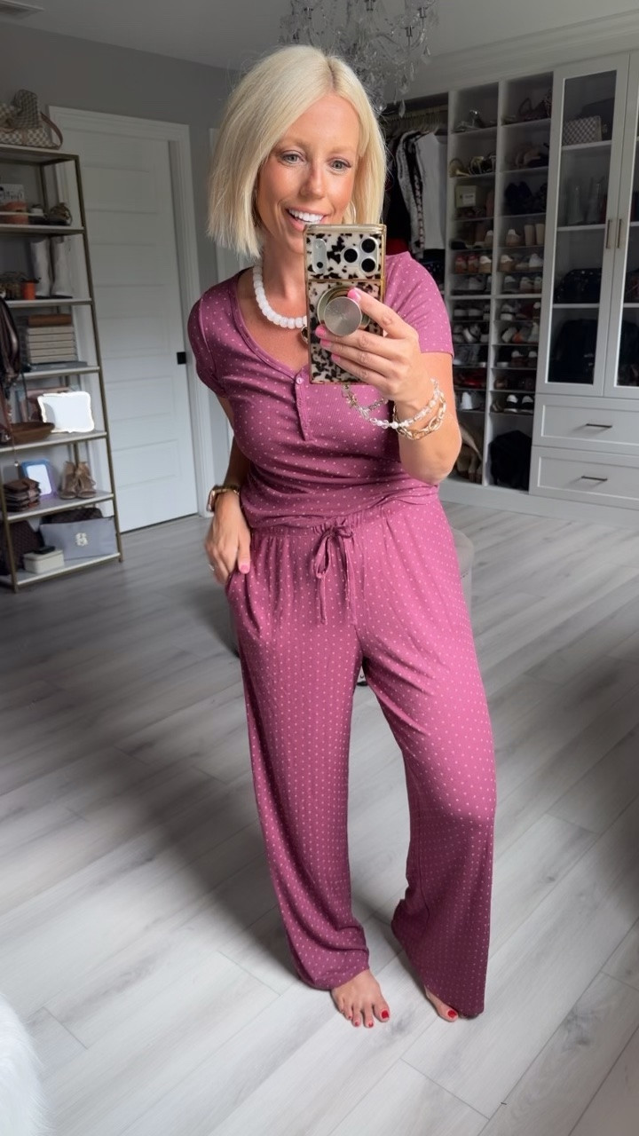 Size small

#LTKmomlife #LTKootd #LTKSeasonal