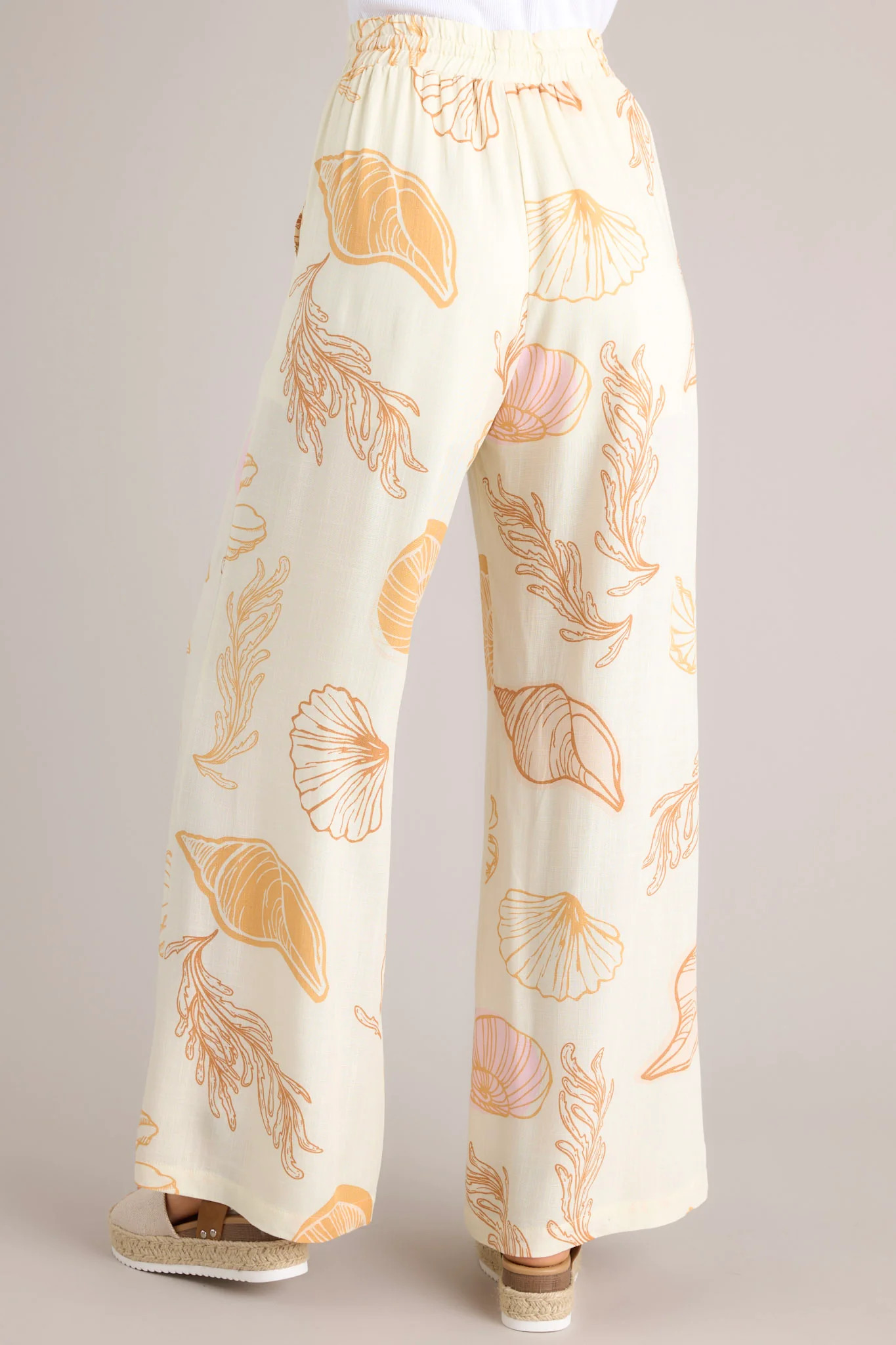 Sandy Shores Ivory Print Drawstring Pants | Red Dress