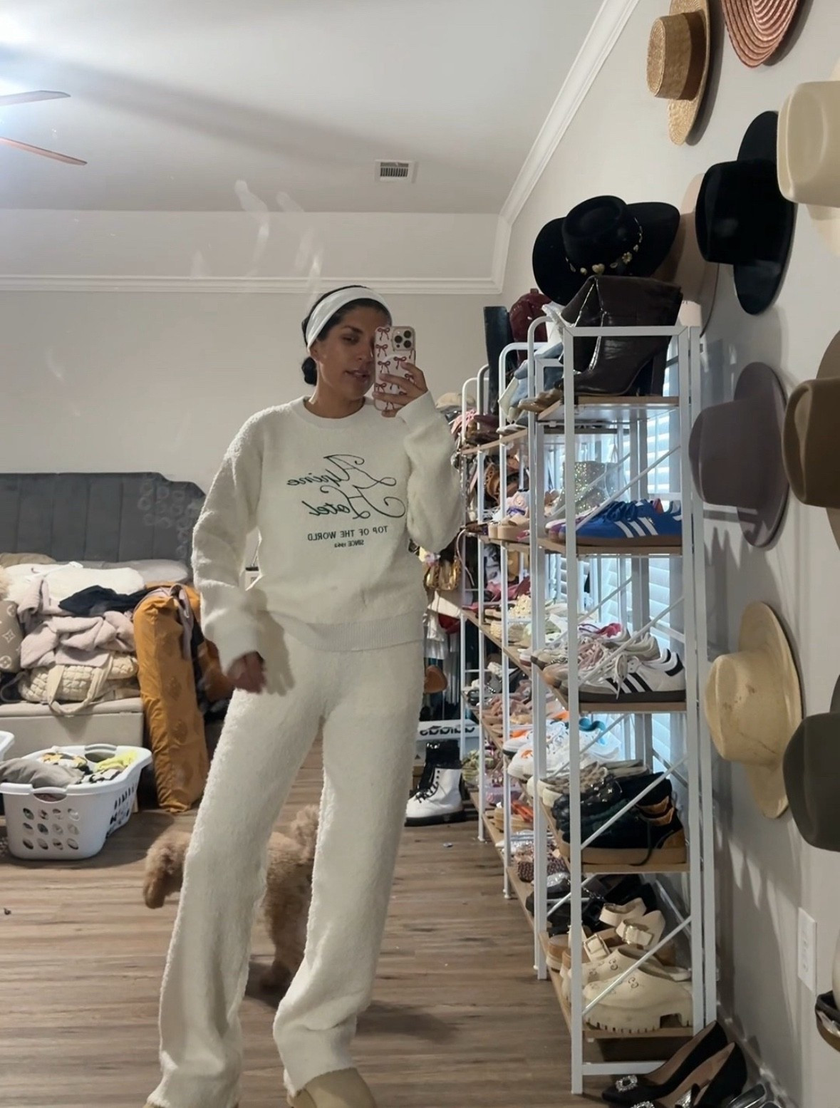 ✨ Cozy, but make it cute.

#target #cozy #outfitt

#LTKdayinmylife #LTKGiftGuide #LTKootd