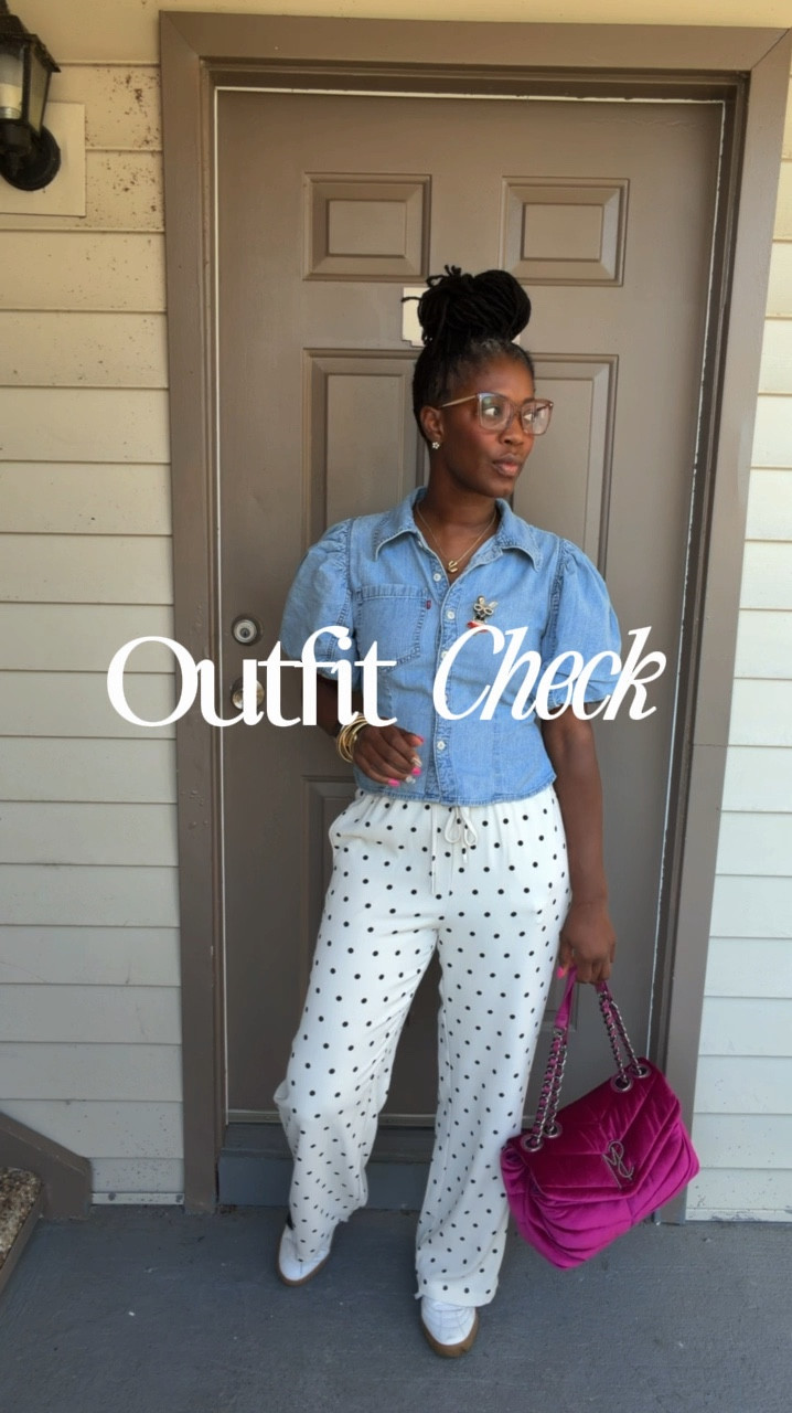 OOTD ✨ Just a little outfit inspiration for Spring! Effortless, polished, and still comfortable. 
.
Denim top + printed pants + a pop of color with the bag… simple but put together every time. 👏🏽 
#trekarecommends #ootd #fashion #style #springstyle


#LTKootd #LTKOver40