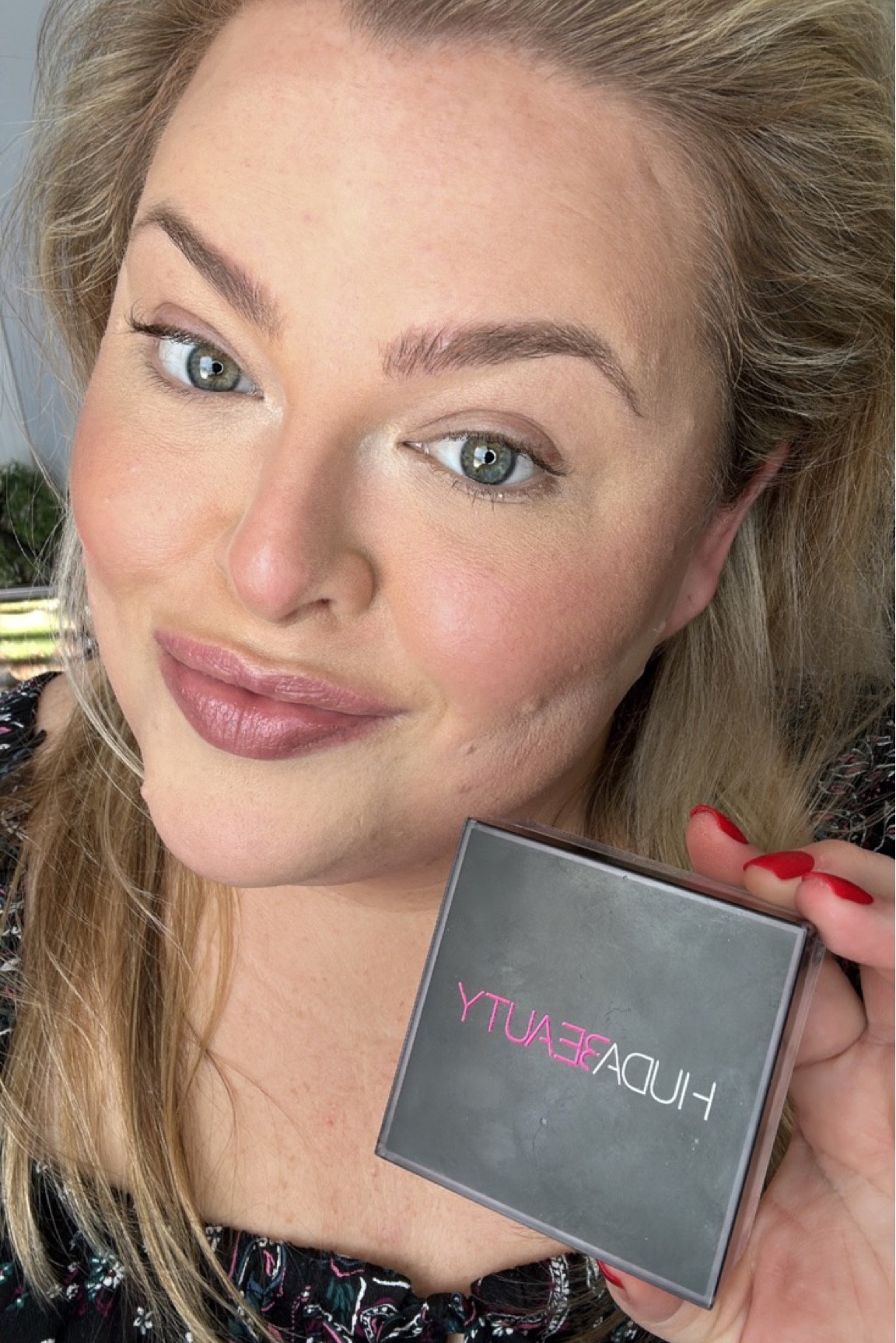 Huda Easy Bake Powder

#LTKFind #LTKbeauty #LTKstyletip