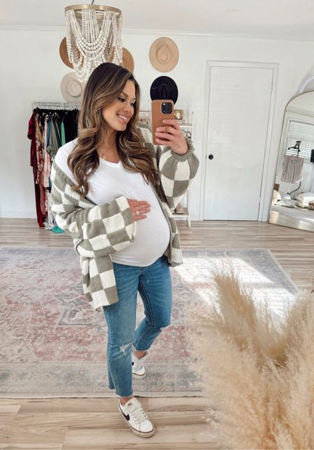 Cute and comfy bump style #ootd 

Sage green checkered cardigan 
Maternity 
Pregnancy 
37 weeks 
Spring outfit 
Every day style 

#LTKbump #LTKSeasonal #LTKstyletip