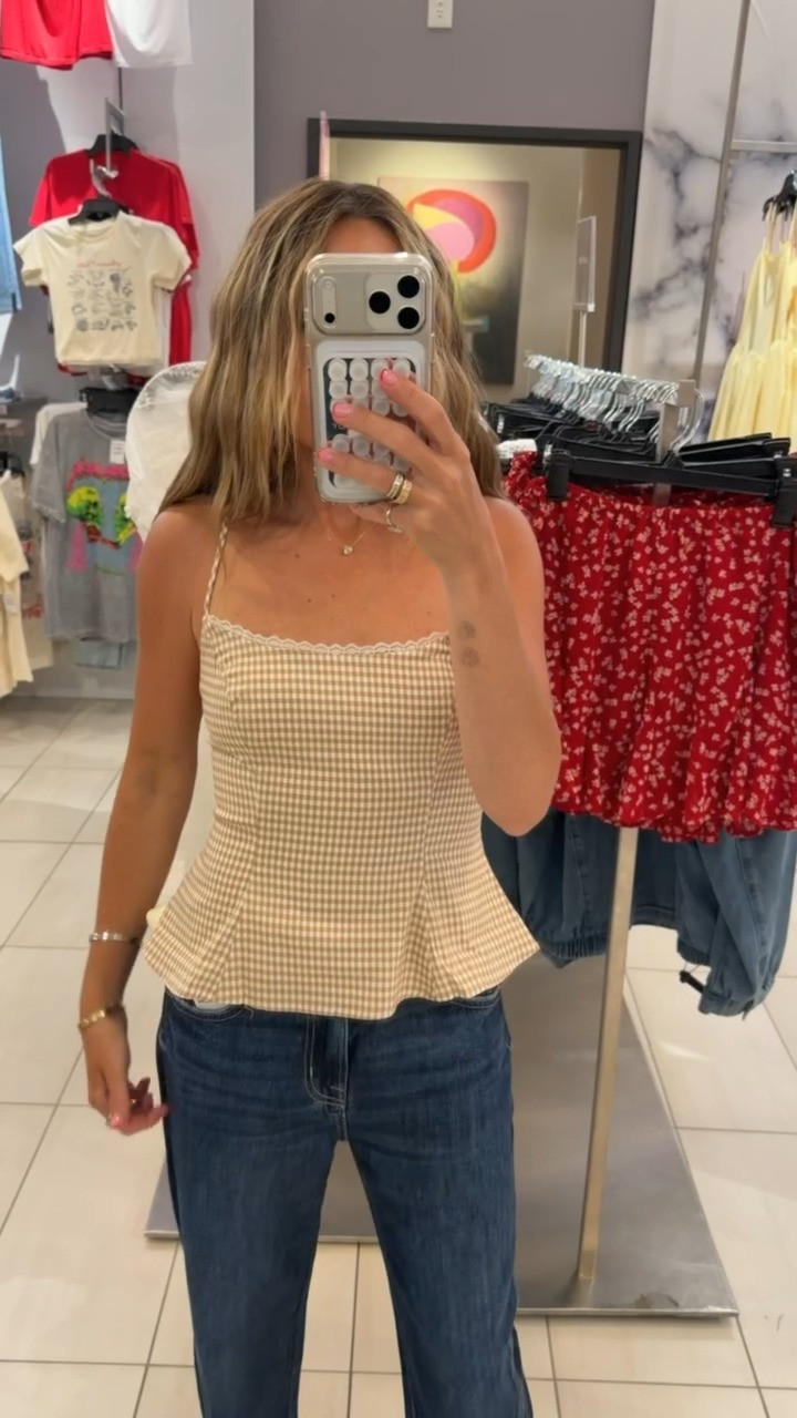 Nsale, Nordstrom sale, anniversary sale, summer top, chic fashion, petite, top on sale, petite top