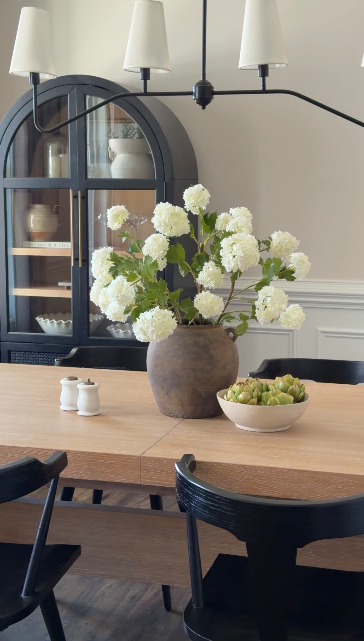 Dining room inspo
Dining room centerpiece 
Spring florals 

#LTKSeasonal #LTKSpringSale #LTKHome