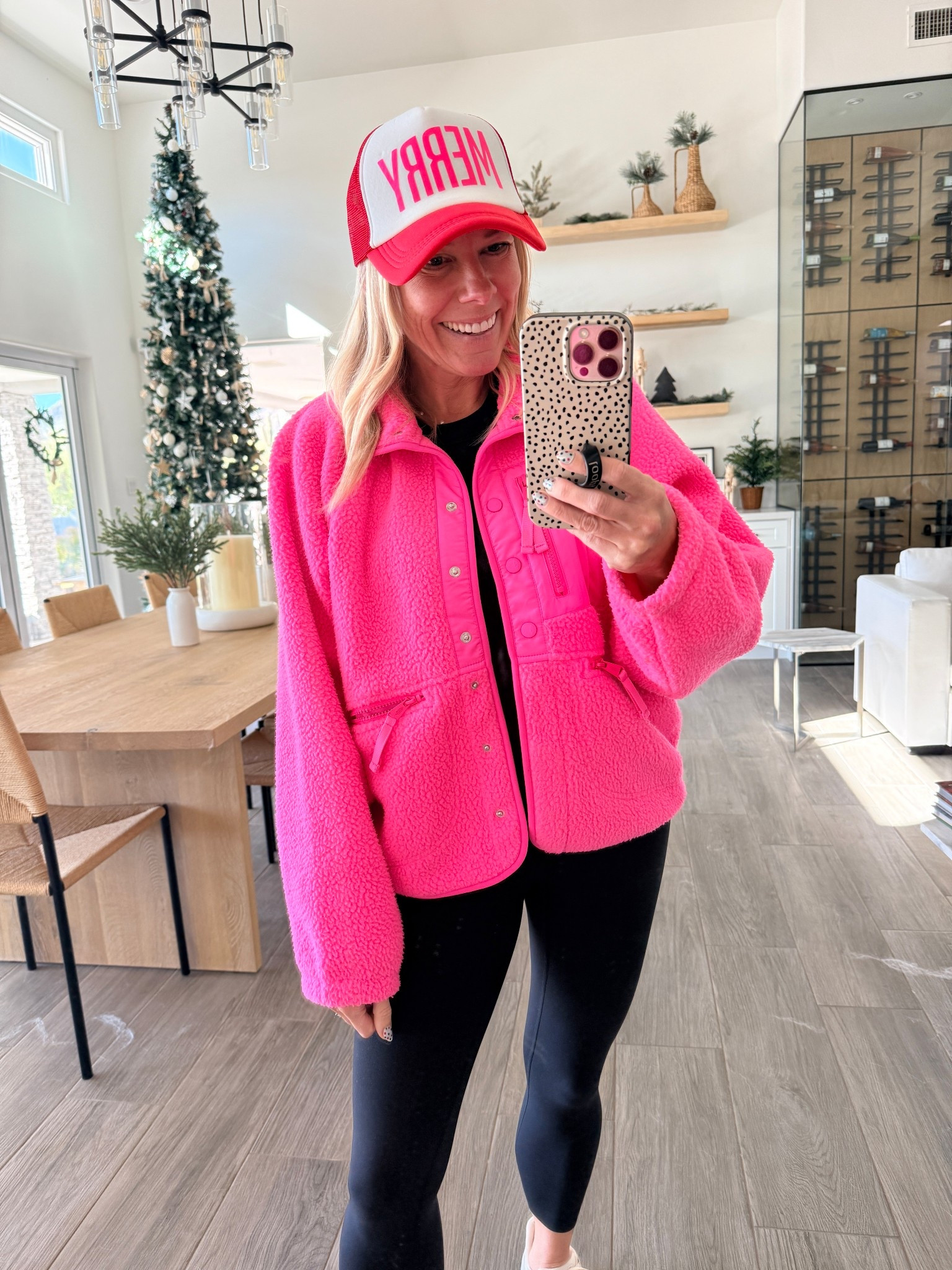 Size XS jacket and small Spanx leggings 

#LTKootd #LTKHoliday