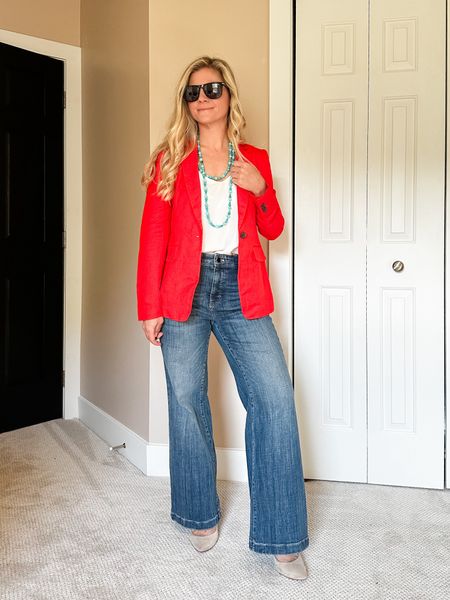 I love this linen blazer from @loft It is perfect for day to evening heading from the office to roof top drinks! 

#LTKFindsUnder100 #LTKWorkwear #LTKStyleTip