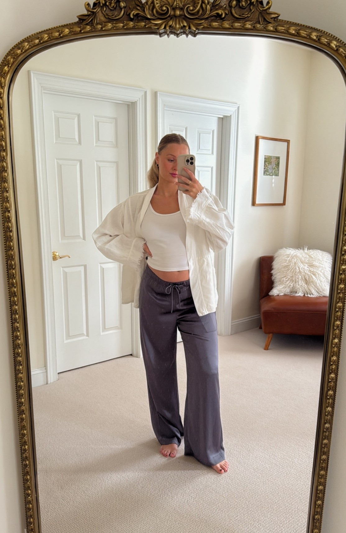 Love these satin pants from aritzia!

#LTKBump #LTKSeasonal #LTKStyleTip
