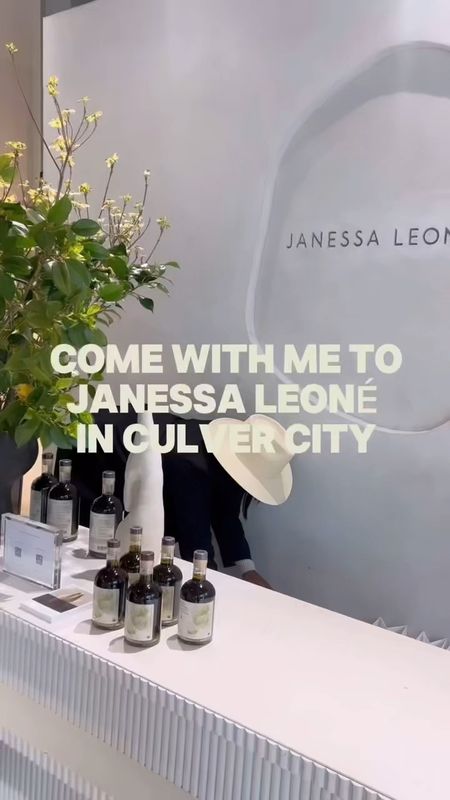 Come with me to Janessa Leoné
