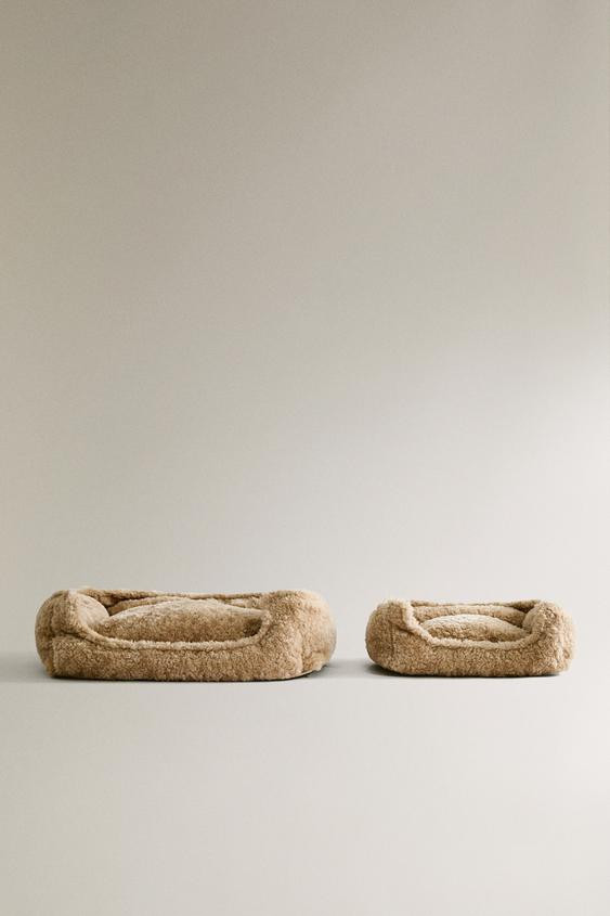 FAUX SHEARLING PET BED | Zara US