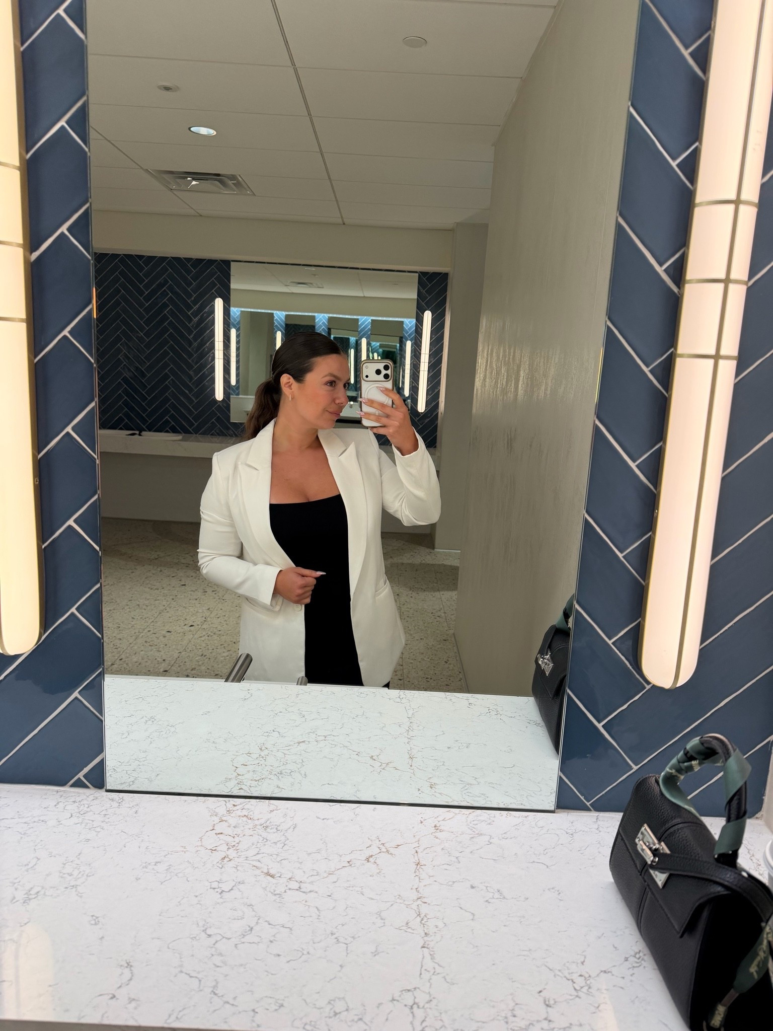 Let’s go to business conference #workday #summersale

#LTKSaleAlert #LTKWorkwear #LTKdayinmylife