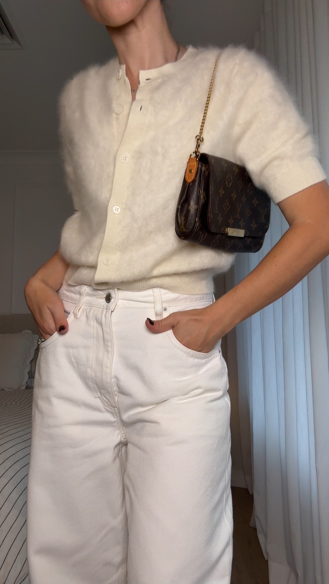 I’m in love! Wearing an 8 in the cardi and size 26 in jeans. I probably could do with the 25 as they’re quite loose. 

#LTKFashionMonth #LTKaustralia