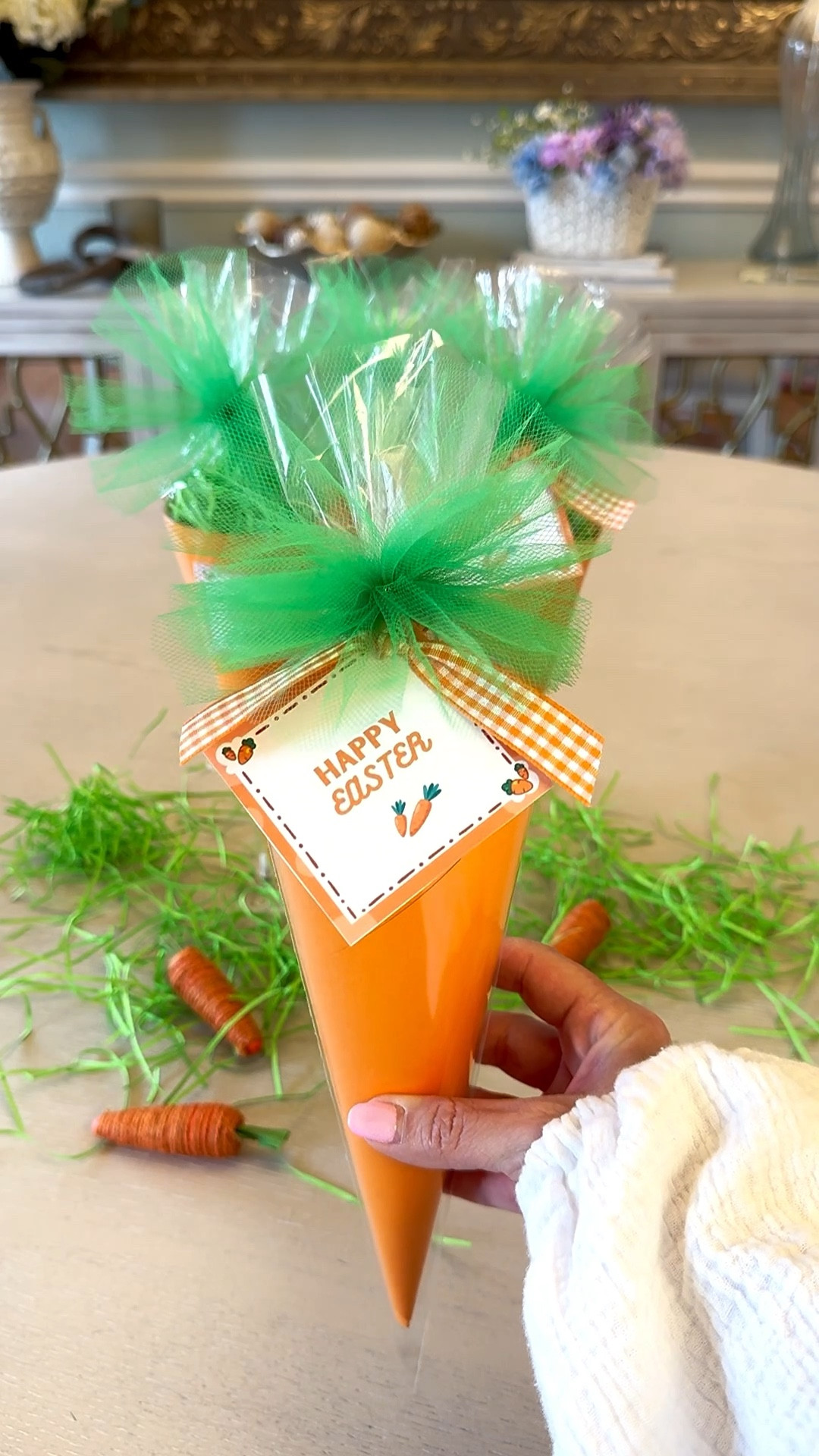 Carrot party cones for Easter 🥕💚

The cutest classroom gift or spring party favor! I linked the clear cones, green tulle, filler, and supplies to recreate this look. Boutique vibes but budget friendly ✨

#EasterGiftIdeas
#PartyFavorIdeas
#ClassroomGifts
#SpringDecor
#AmazonFinds
#gifting
