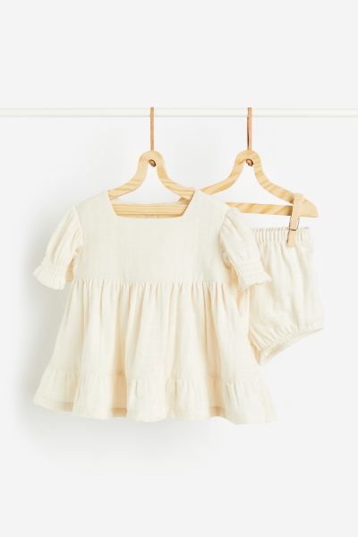 2-piece dress and bloomers set | H&M (UK, MY, IN, SG, PH, TW, HK)