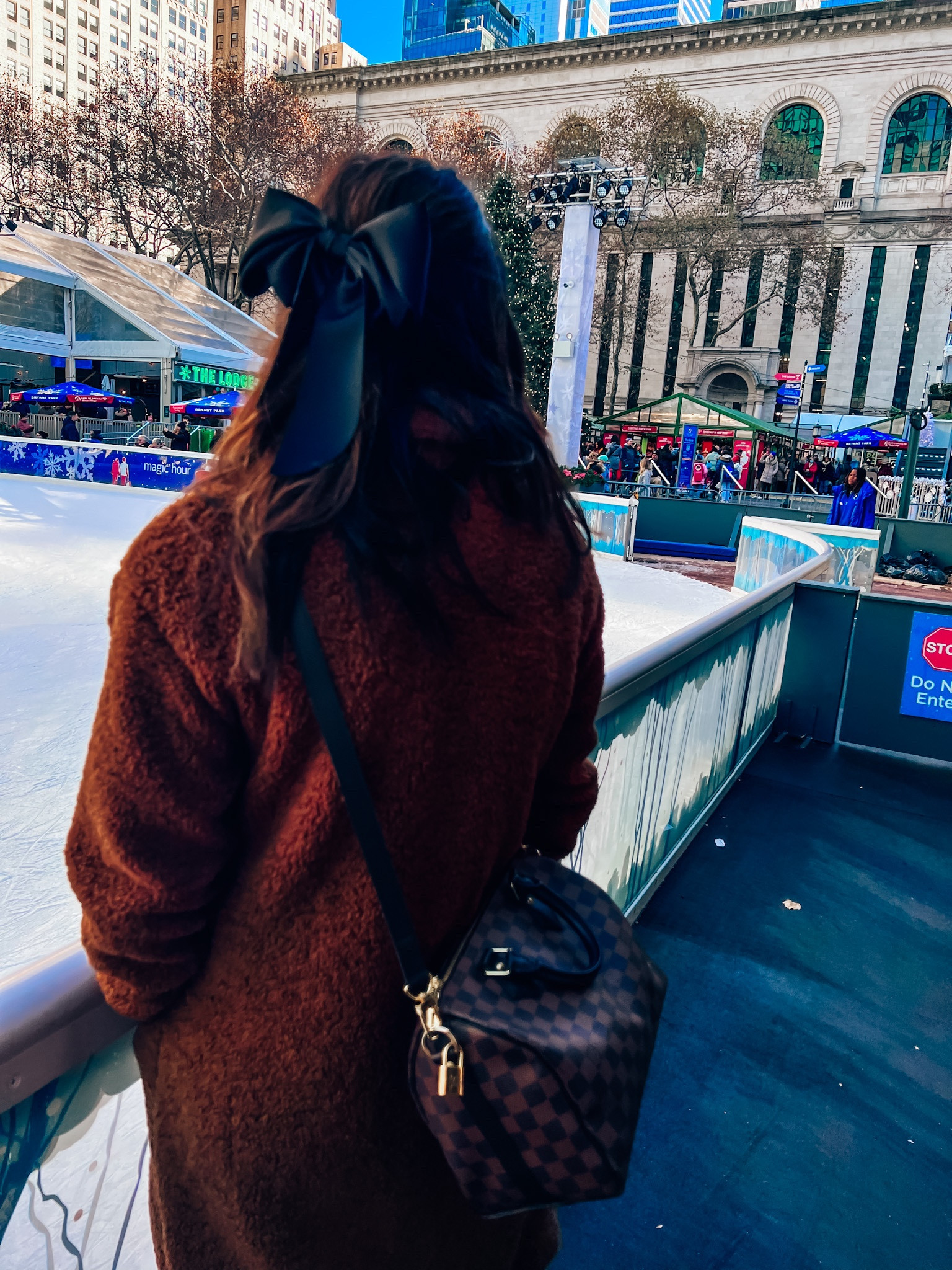 A girly girl gift guide for shoe and purse lovers and beyond! Fluffy Robe, light robe, lipstick, teddy coat, luxury purses and dresses. A gift guide for her ♥️💃🏻
.
.
.
.
.
.
.
.
.
.
.
#giftguideforher #perfume #giftguideformom #giftguideformotherinlaw #giftguideforsister #beauty #skincare #shoecrush

#LTKGiftGuide #LTKstyletip #LTKHoliday