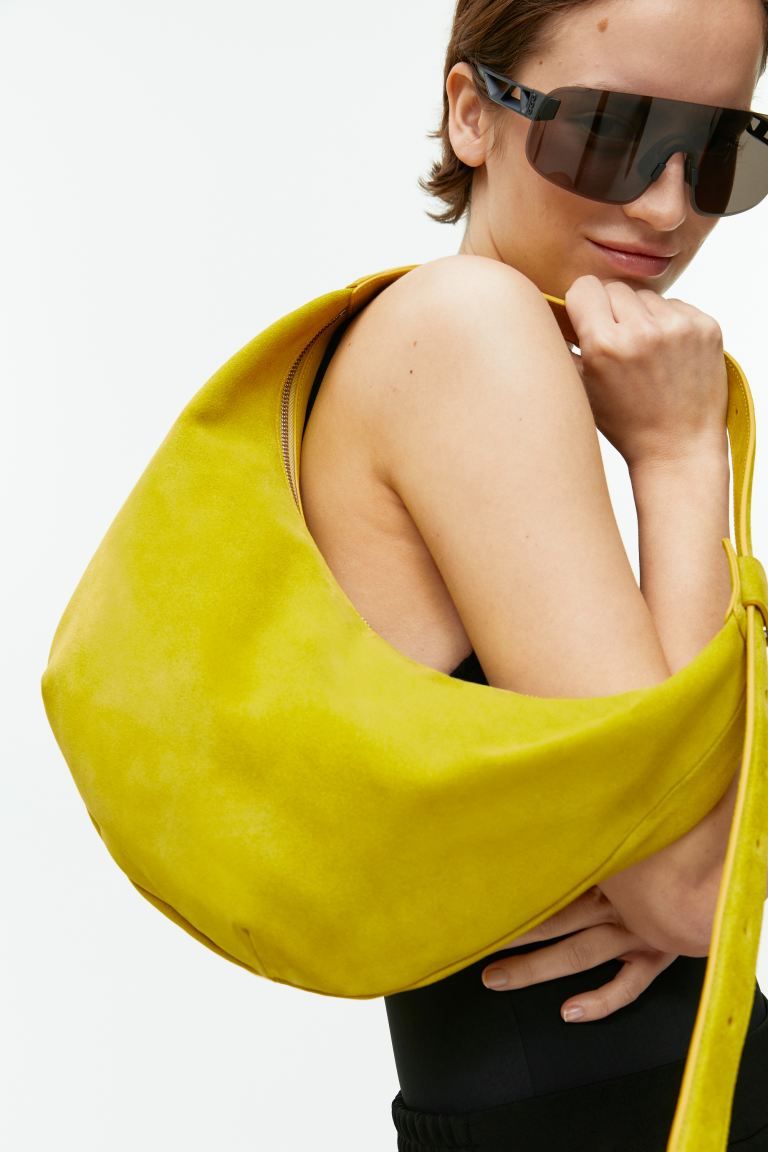 Curved Shoulder Bag | H&M (UK, MY, IN, SG, PH, TW, HK)
