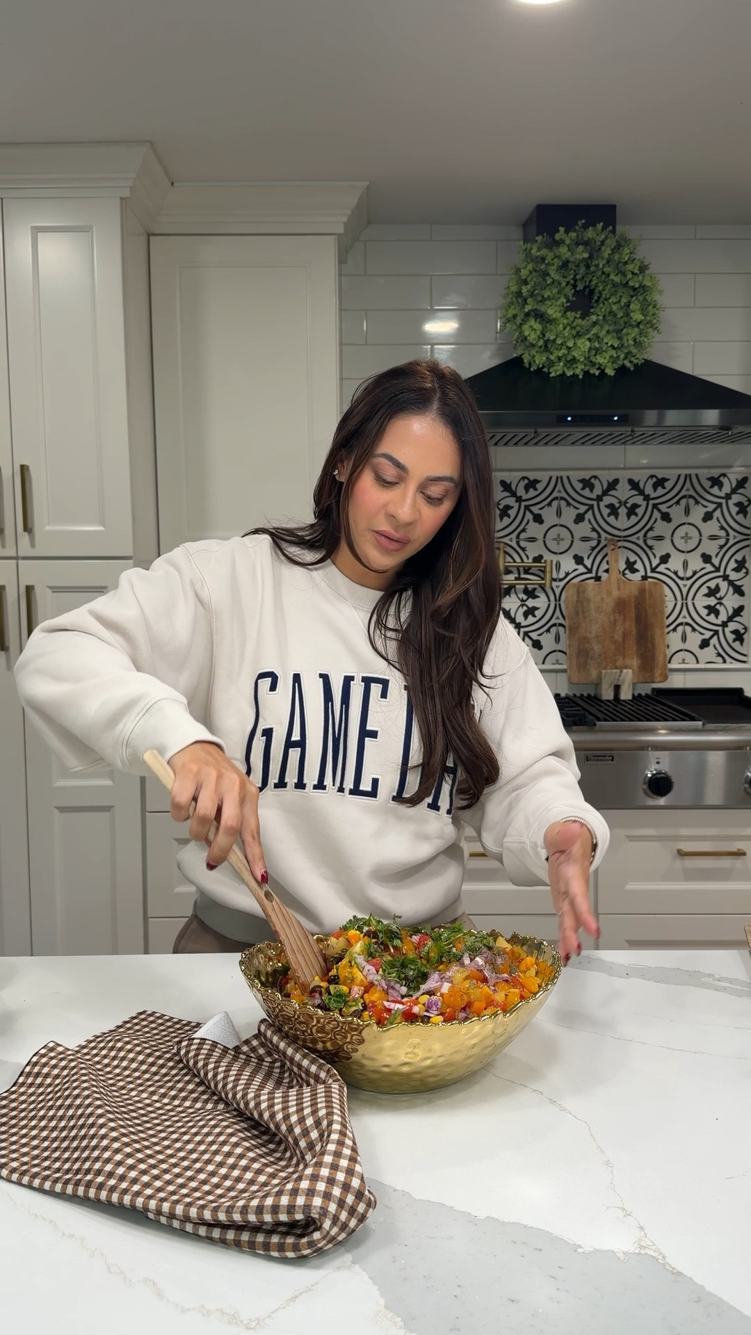 Football Season is officially back and so are football Sunday recipes. This week we made a bean dip for apps - you can serve it with chips. Make it ahead of time and have it ready for when your guests arrive

#LTKfoodie #LTKvlog #LTKmomlife