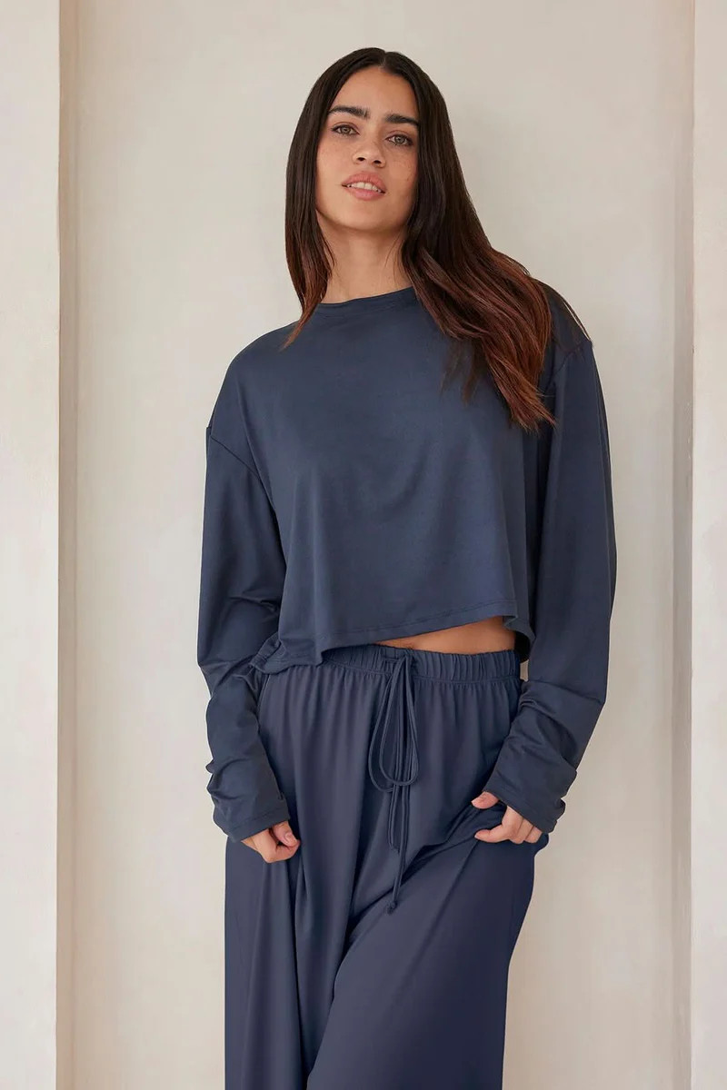 Shop Bumpsuit's Maternity & Postpartum Loungewear Cropped Tee | BUMPSUIT