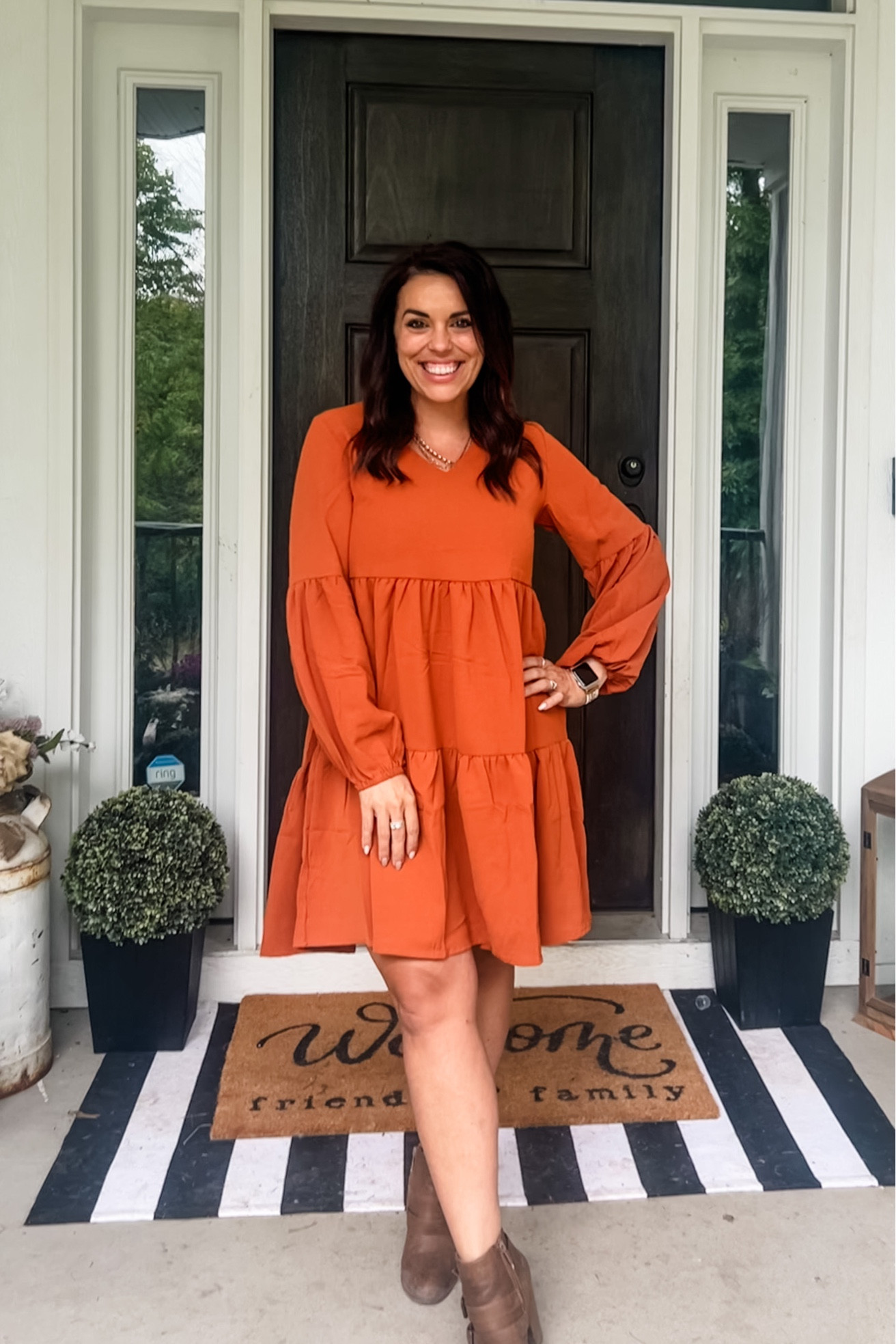 I am loving this Burnt Orange Fall Dress. Just got on from Amazon!! I’m 5ft, 120lbs wearing a Small 