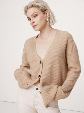Oversized Cashmere Cardigan Sweater | Banana Republic (US)