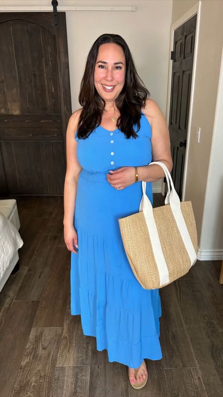 I found myself with a new body after gaining weight. I didn’t know how to dress or feel confident and came to IG for help. I didn’t see anyone else that looked like me on social media so I decided to become that person.
#springdress #affordablestyle #midsizeoutfitidea #amazonfinds

#LTKitbag #LTKstyletip #LTKSeasonal