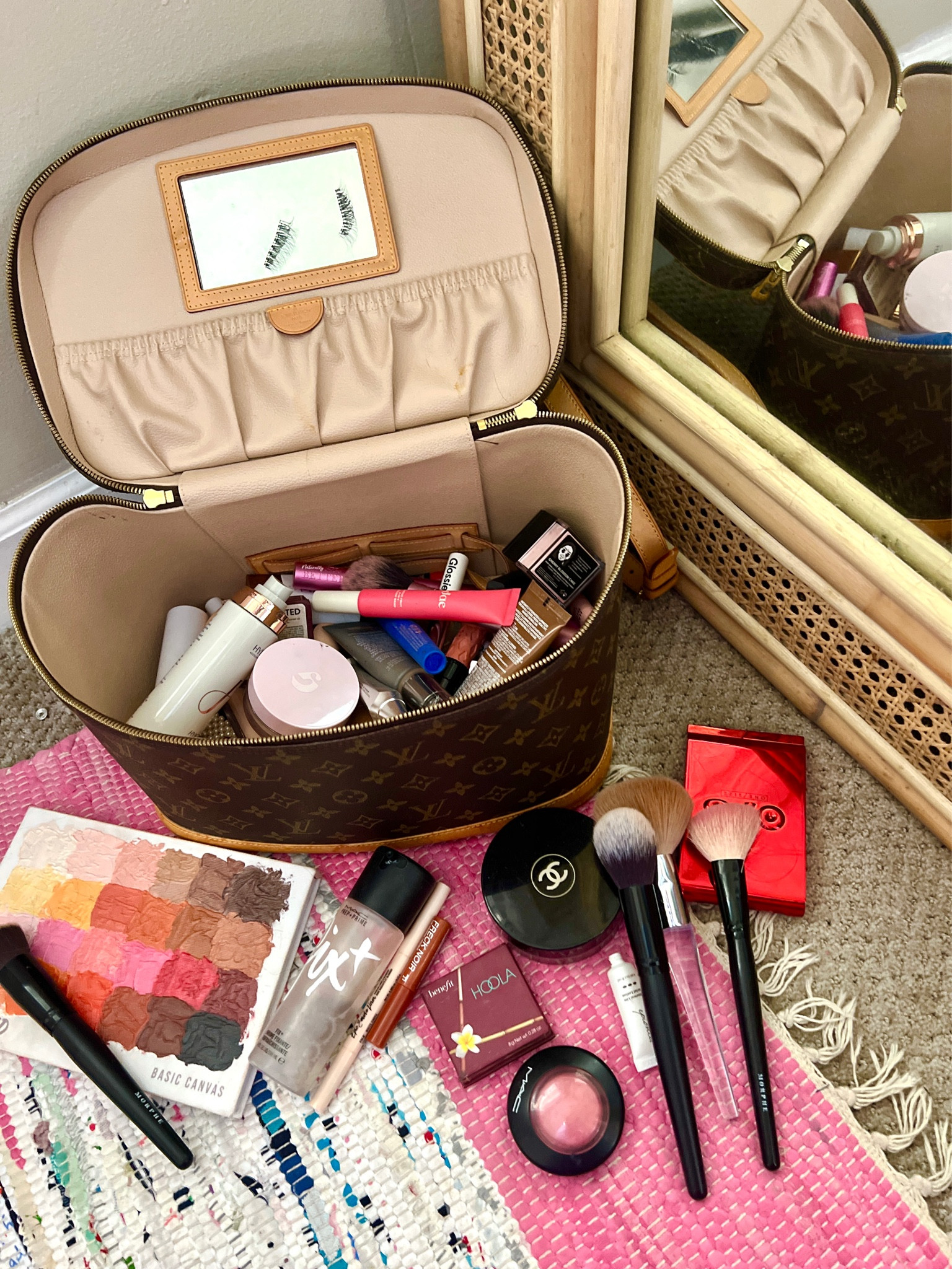 GRWM!!!! I linked my full makeup routine (almost) I love every single product i linked and think they are all worth the $$ !!! I love makeup and makeup youtube so I am always looking for the new next best products and i will share !!! 


#grwm #makeuproutine #sephora #ulta #makeup #sale #chanel #tarte #skincare 

#LTKSaleAlert #LTKFindsUnder50 #LTKBeauty