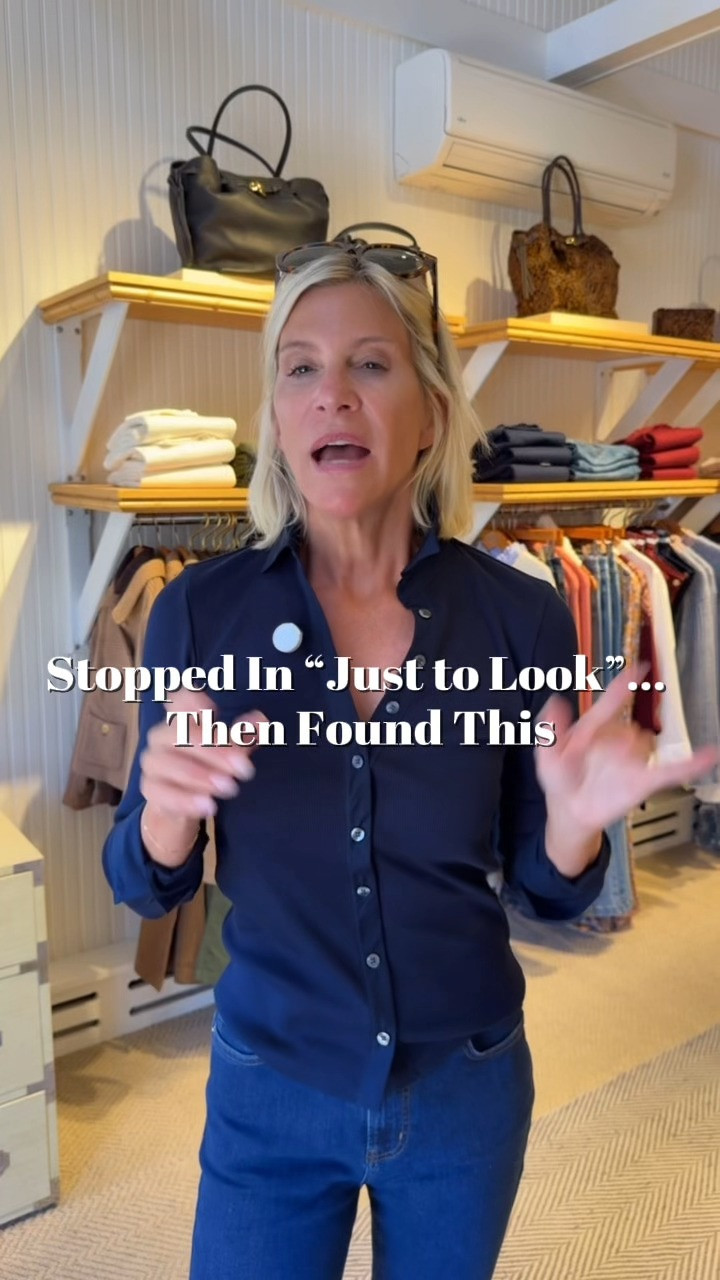 This is exactly the kind of piece I love finding — simple, classic, and SO easy to wear. The ribbed navy works with white jeans while it’s still warm, then dark denim as we head into fall. One of those tops I know I’ll keep reaching for. 

 