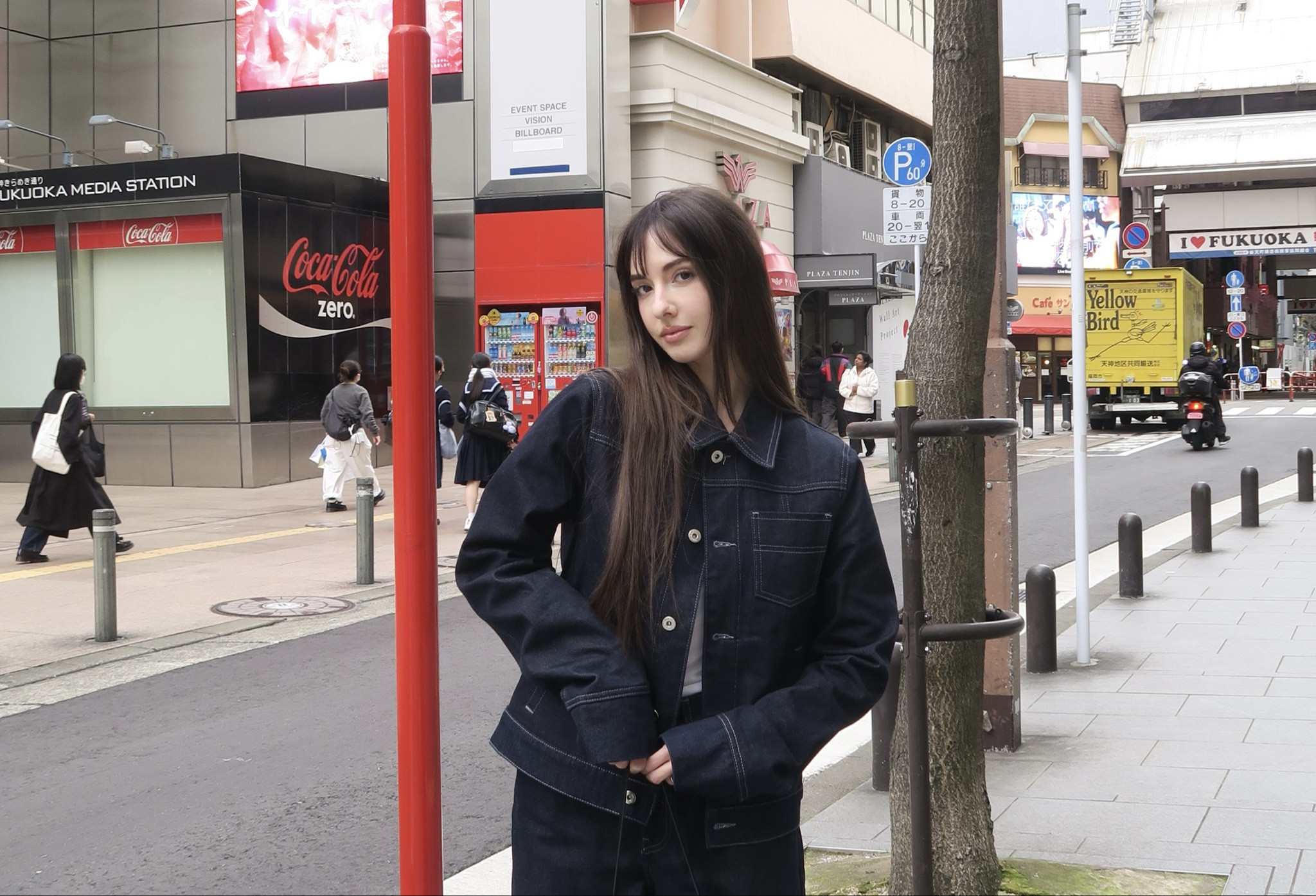 ASOS denim set with Amazon clip-on bangs (price is showing WRONG idk why omg) pants were SO long that I had to shorten the length but now I’m obsessed😭

#LTKSpringSale #LTKSeasonal #LTKtravel