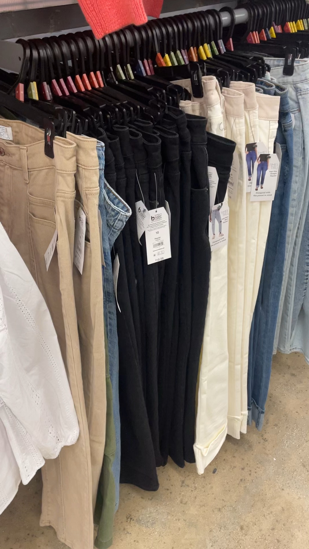 Living for these Walmart jeans 

#LTKMostLoved #LTKSeasonal #LTKFindsUnder50