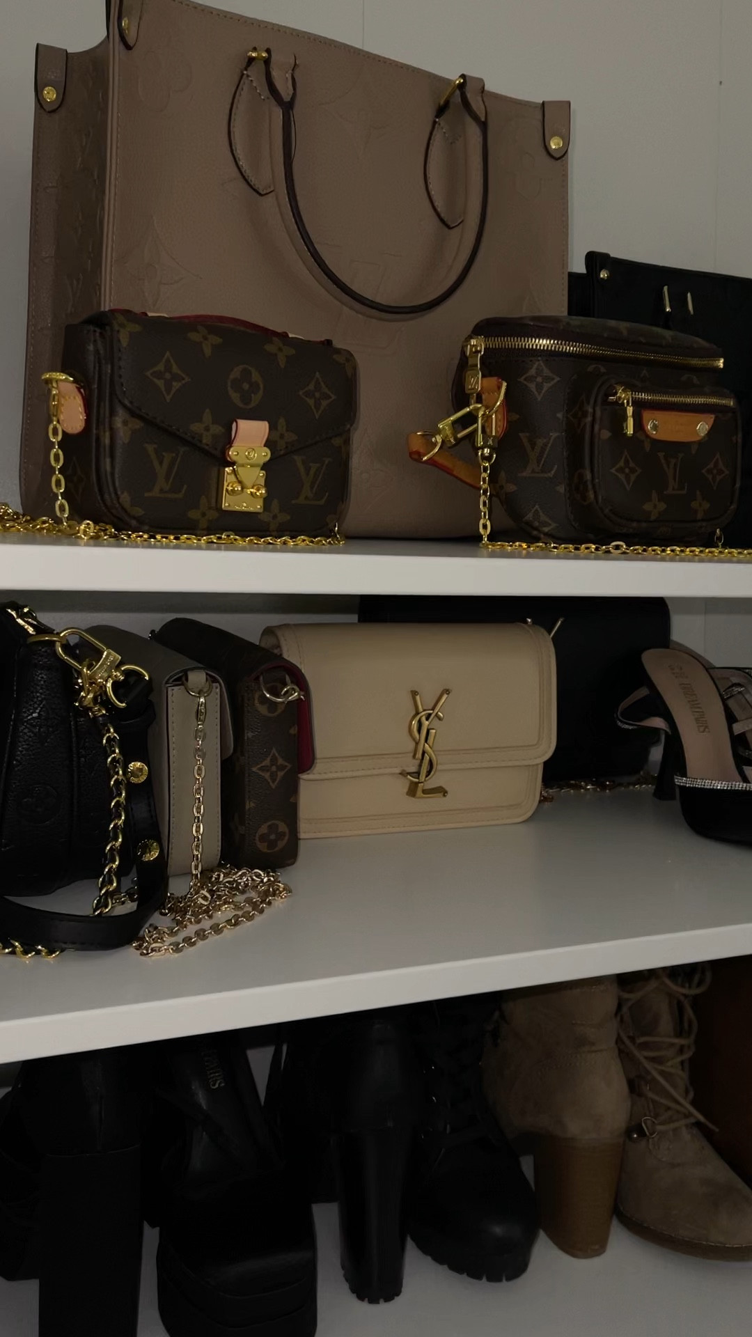 Fence finds, the gate, fence find, bags, 

#LTKfindsunder100 #LTKfindsunder50 #LTKitbag