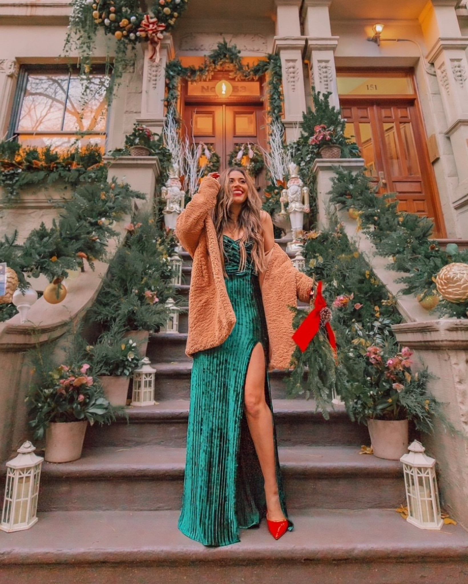 *the* holiday dress of the season 😍 [and it’s back in stock!]

do you have any upcoming holiday parties?!🎄🎅🏼🎁

this dress combo with red heals and cozy teddy coat is perfect for upcoming holiday events, wedding guest dresses, or an special party youre attending this season!

#liketkit #LTKstyletip #LTKHoliday #LTKGiftGuide


#LTKwedding #LTKsalealert #LTKHoliday