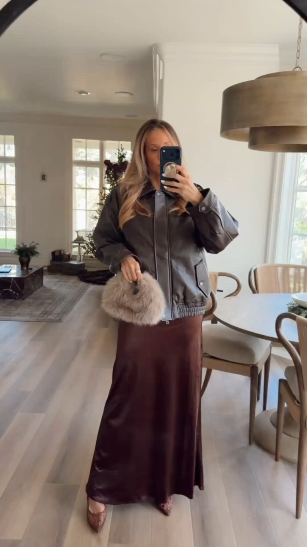 Last-minute NYE outfit that still feels special ✨ No overthinking required—just add heels and you’re ready 🥂

#LTKHoliday #LTKFindsUnder100 #LTKootd