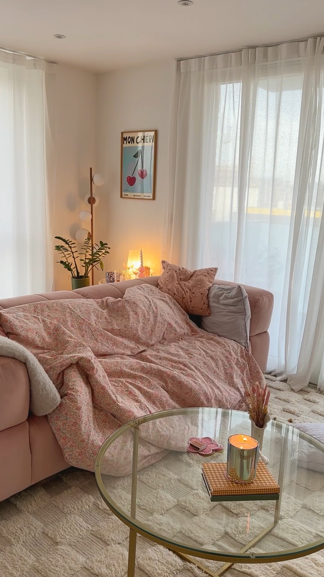 Cosy duvet days ☕️

#LTKVideo #LTKhome
