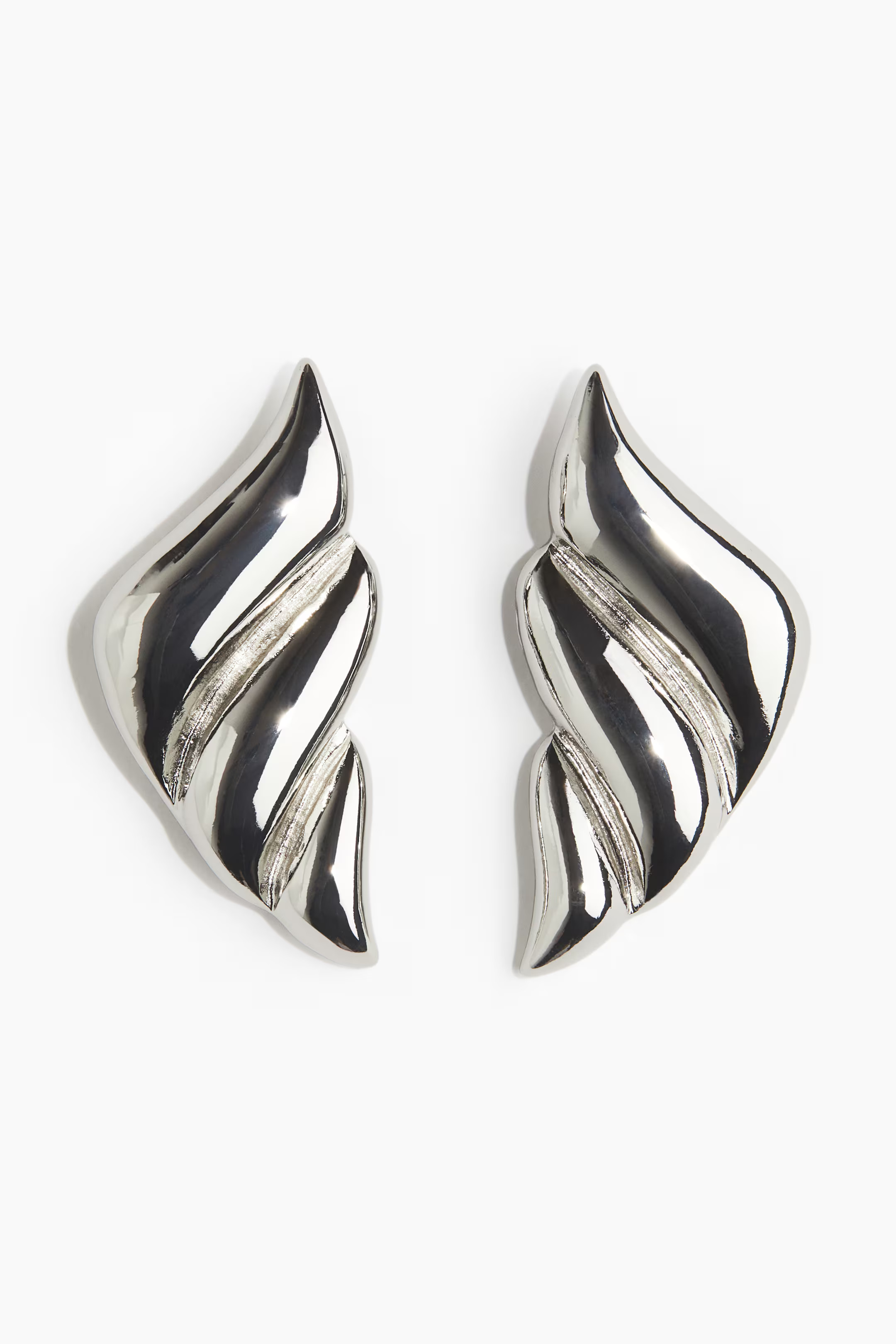 Fluted stud earrings - Silver-coloured - Ladies | H&M GB | H&M (UK, MY, IN, SG, PH, TW, HK)