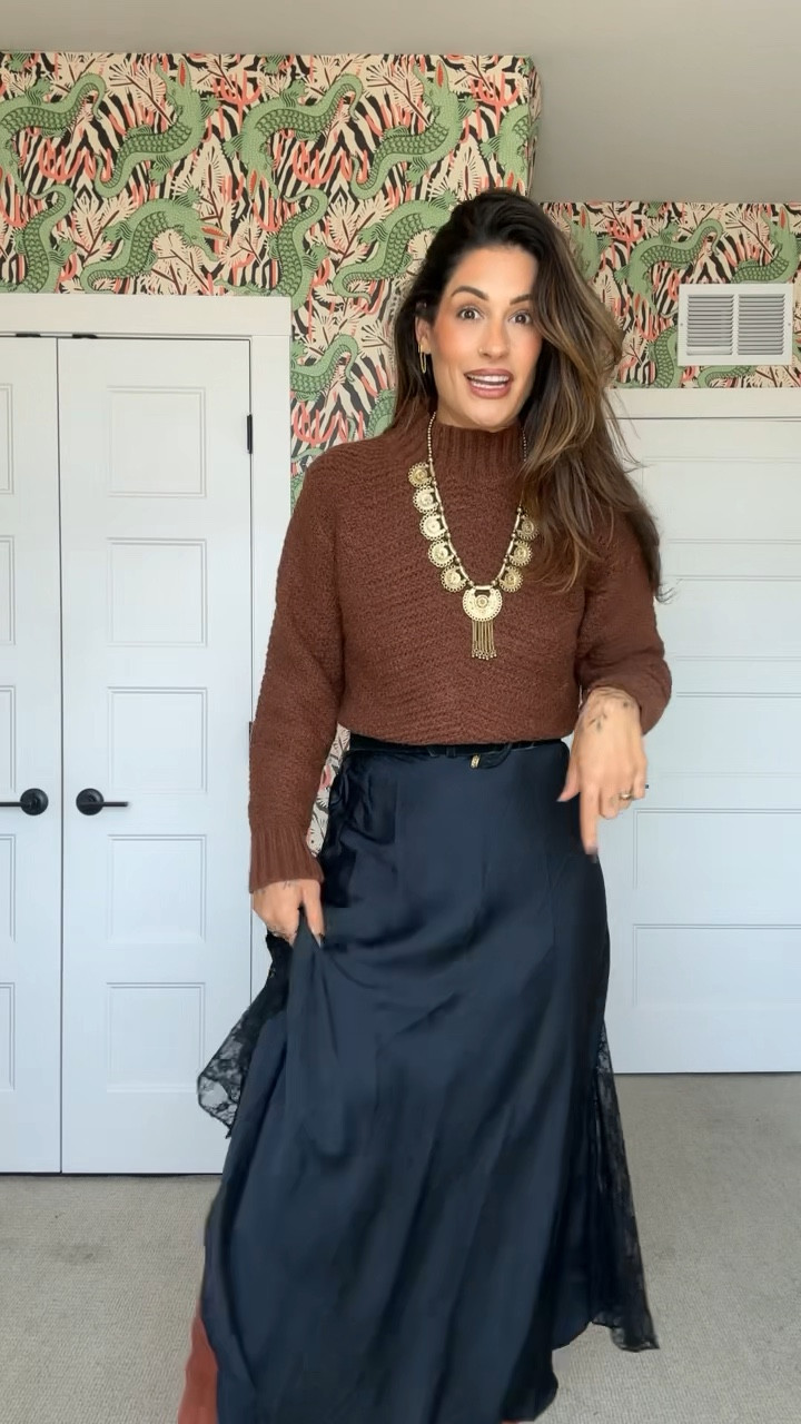 50% off old navy ends TONIGHT so run and grab some cute fall pieces!!!

#LTKFindsUnder50 #LTKSaleAlert #LTKFindsUnder100
