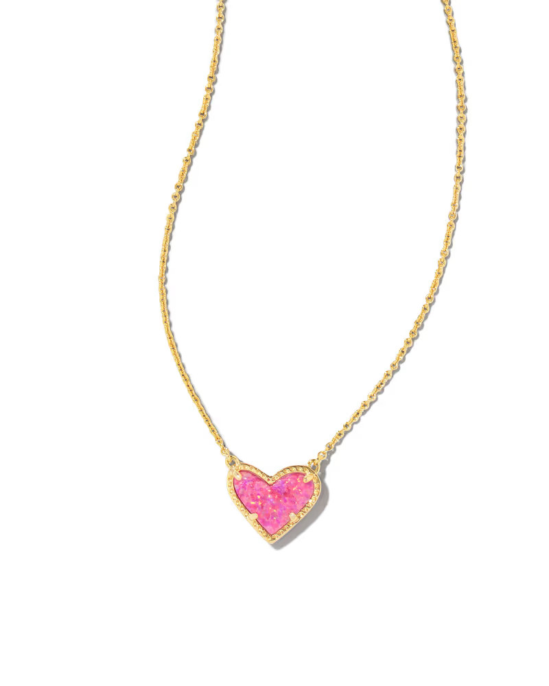 Ari Heart Gold Pendant Necklace in Pink Kyocera Opal | Kendra Scott | Kendra Scott
