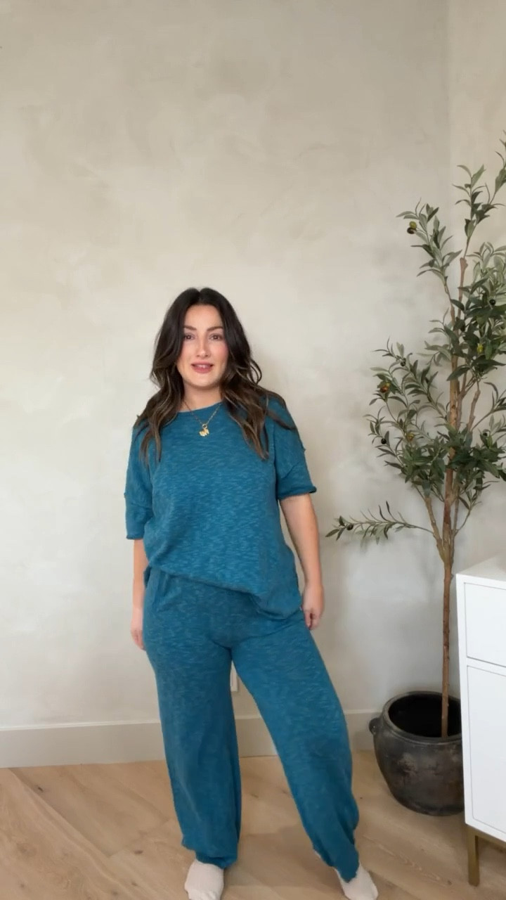Loving this comfy lounge set! Great for travel, running errands and around the house! 

Size small

 (5'0" 140lbs)


#LTKPetite #LTKgrwm #LTKootd