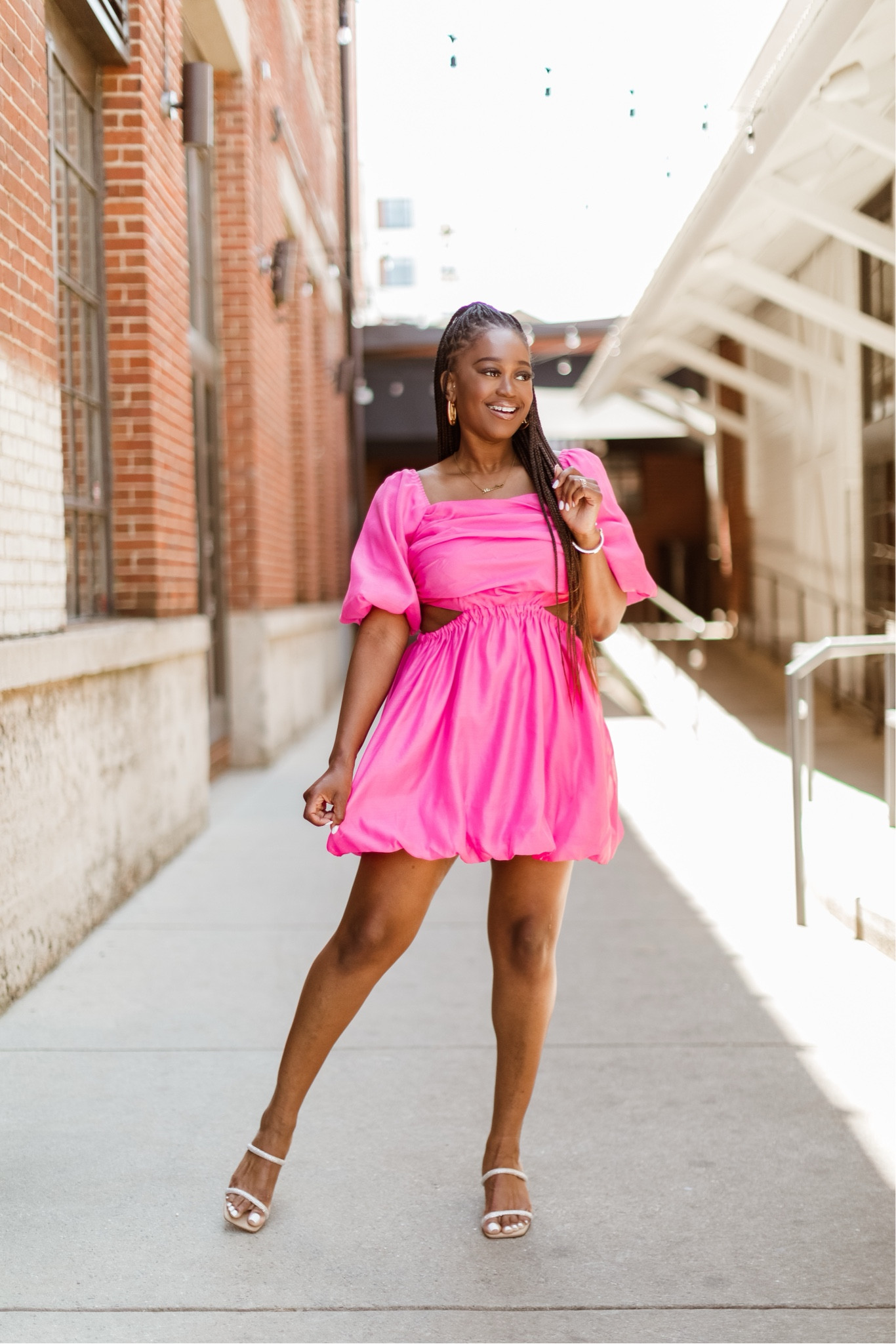 Pretty Pink Spring Dress
Size: Medium 