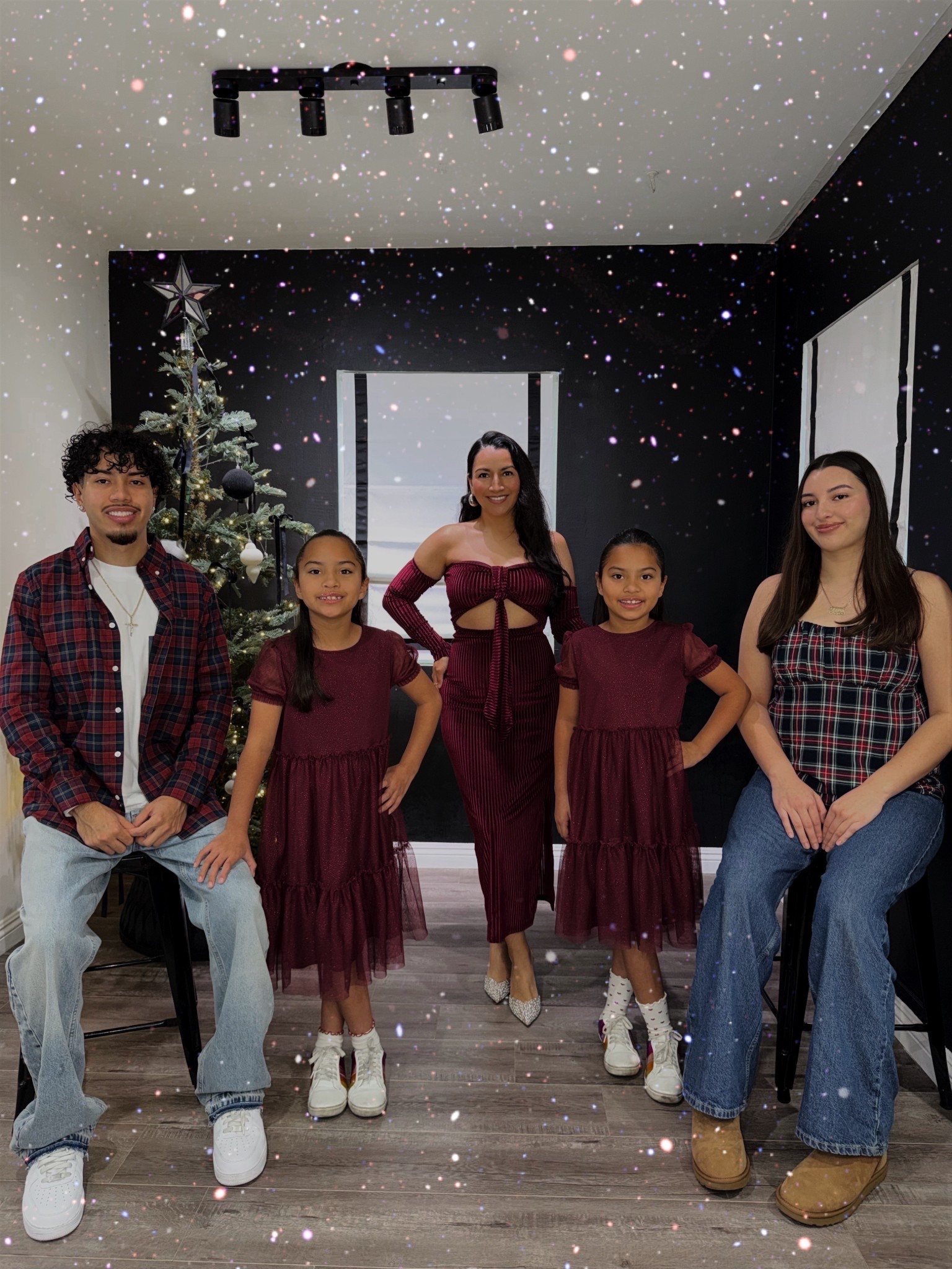 Family Holiday Look | Holiday Photos | Twin Mom | Christmas Look 

#LTKKids #LTKSeasonal #LTKmomlife