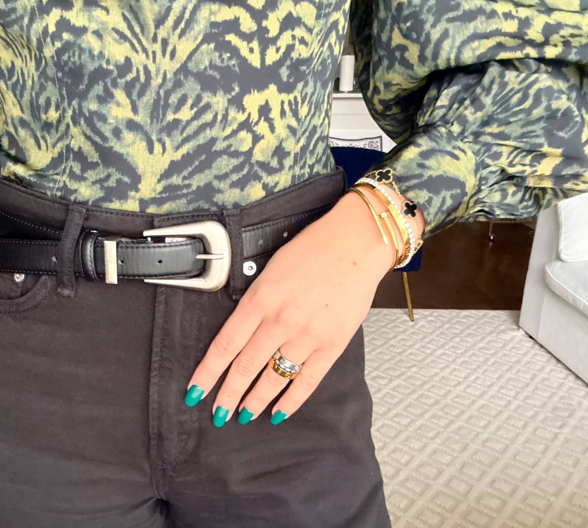 Fall Work OOTD

Thanksgiving outfit inspo
Thanksgiving look
Fall outfit
Fall style
Black belt
Silver belt
Blow the belt
Black jeans
High waisted jeans
Wide leg jeans
Rag and bone jeans
Rag & bone jeans
Black loafers
Madewell loafers
Madewell shoes
Black loafers
Women’s loafers
Work outfit
Office outfit
Office clothes
Black outfit
Dinner outfit
Winter style
Winter outfit
Revolve
Black and silver belt
Ulla Johnson Giorgia Silk Neck Tie Blouse
Rent the runway
Ulla Johnson top
Green top
Green blouse
Printed top
Printed blouse
Puff sleeve top
Tie neck top
High neck top
Fun top
Blouse
Statement top
Fall top
Gold jewelry
Gold bracelets

#LTKootd