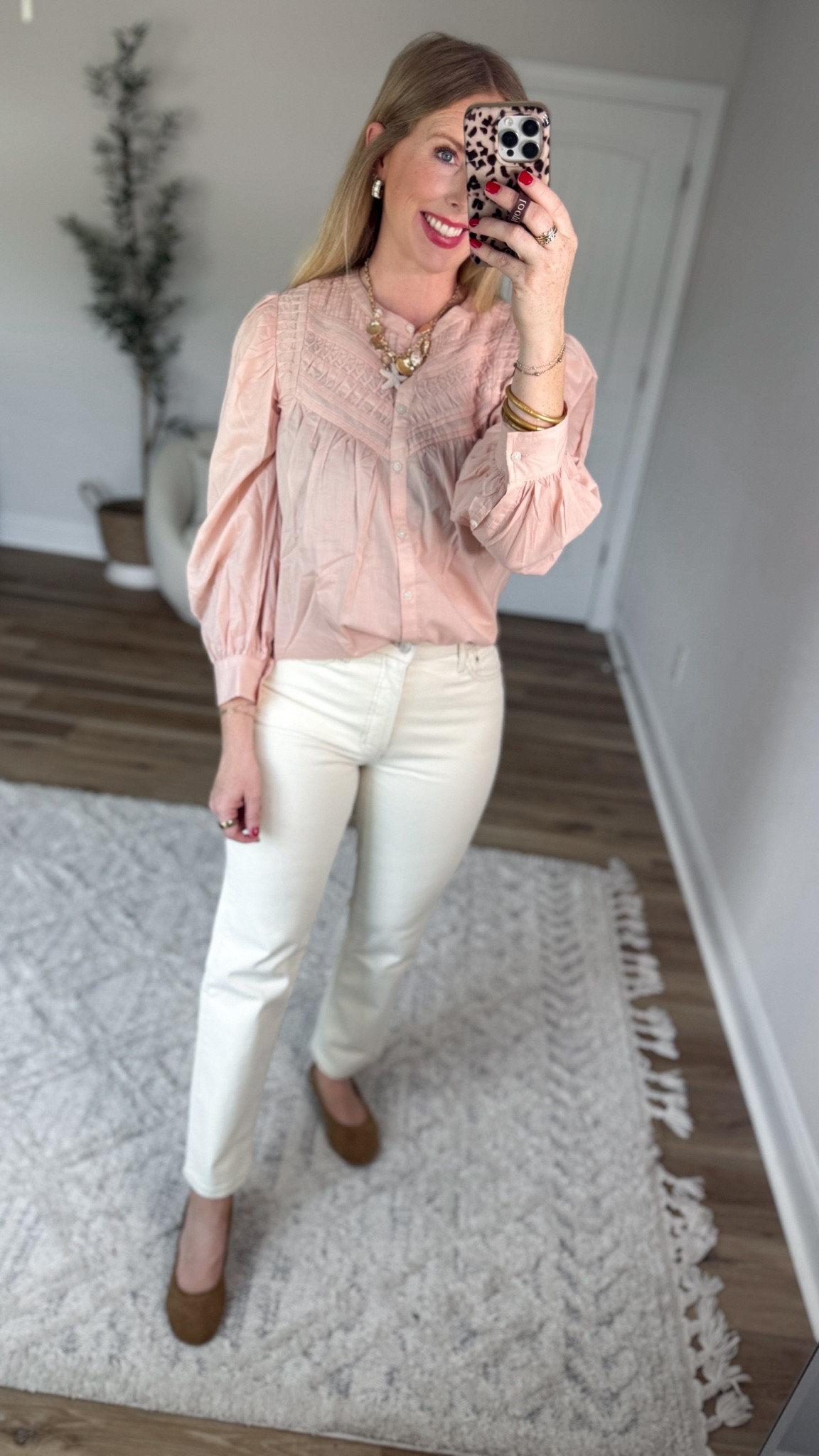 Weekend Walmart Wins try-on
Pink blouse- small
White jeans- 4 short
Faux suede ballet flats 

#LTKootd #LTKWorkwear #LTKmomlife