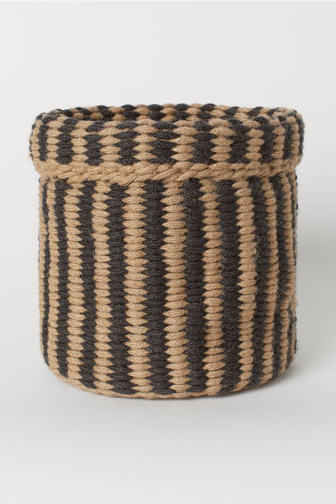 Handmade Jute Basket | H&M (US + CA)