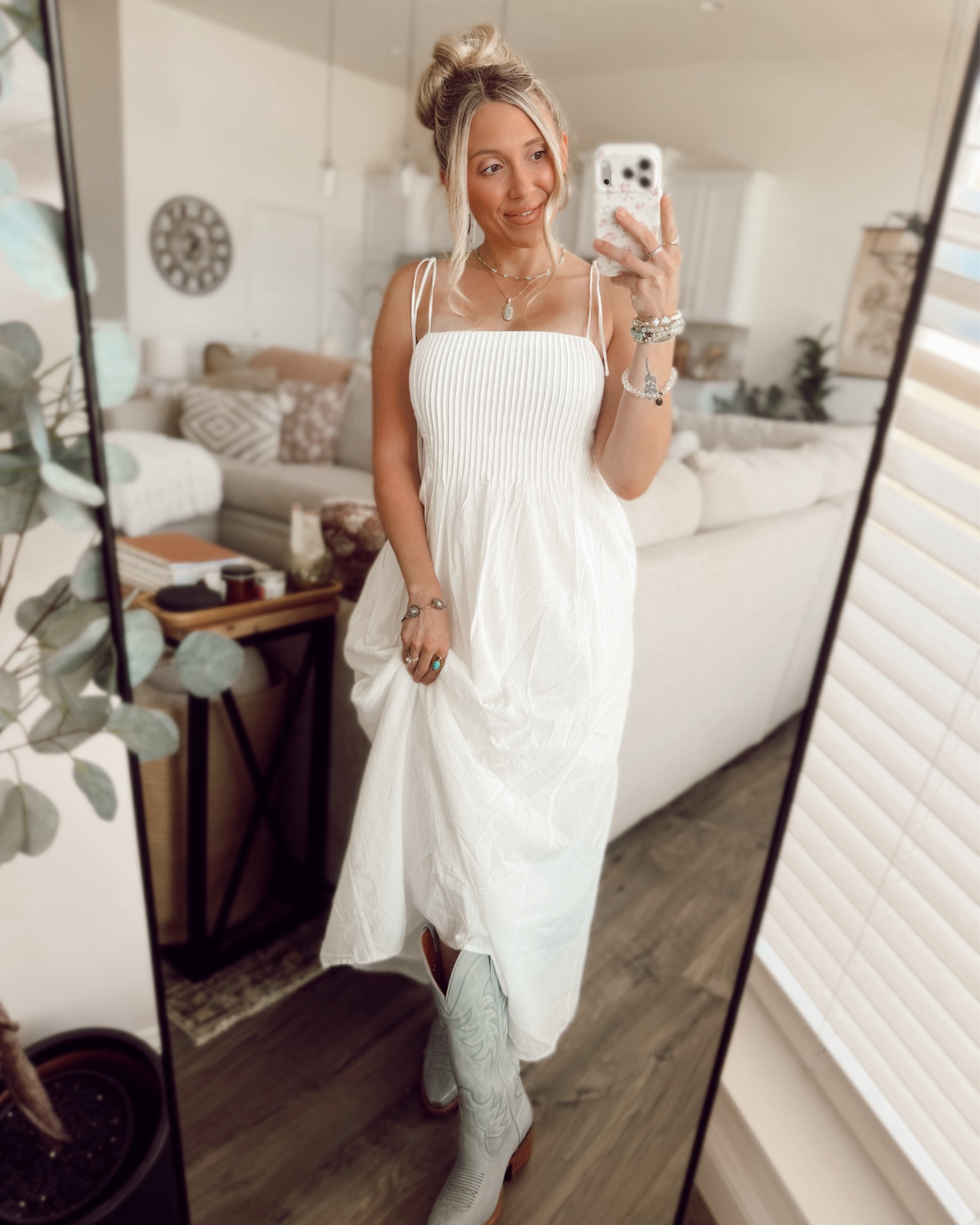 what I’m wearing postpartum as a first time momma 🍓🦢✨🤍💫 

size small in this cutie dress 🌷🌷🌷she’s 100% cotton too!

#LTKmomlife #LTKootd #LTKBump