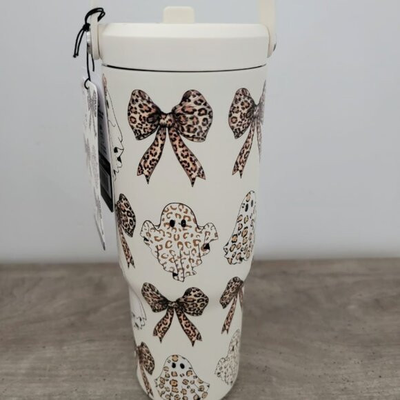 Hydrapeak viral cheetah ghost and bows tumbler | Poshmark