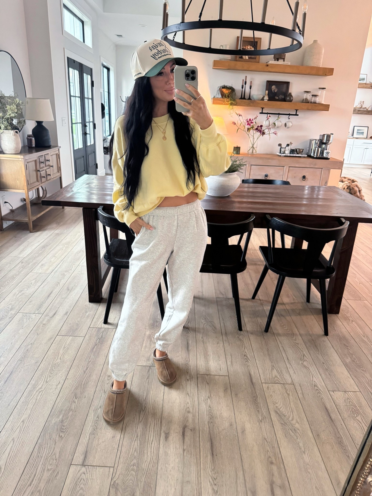 Small sweatpants, medium sweatshirt 