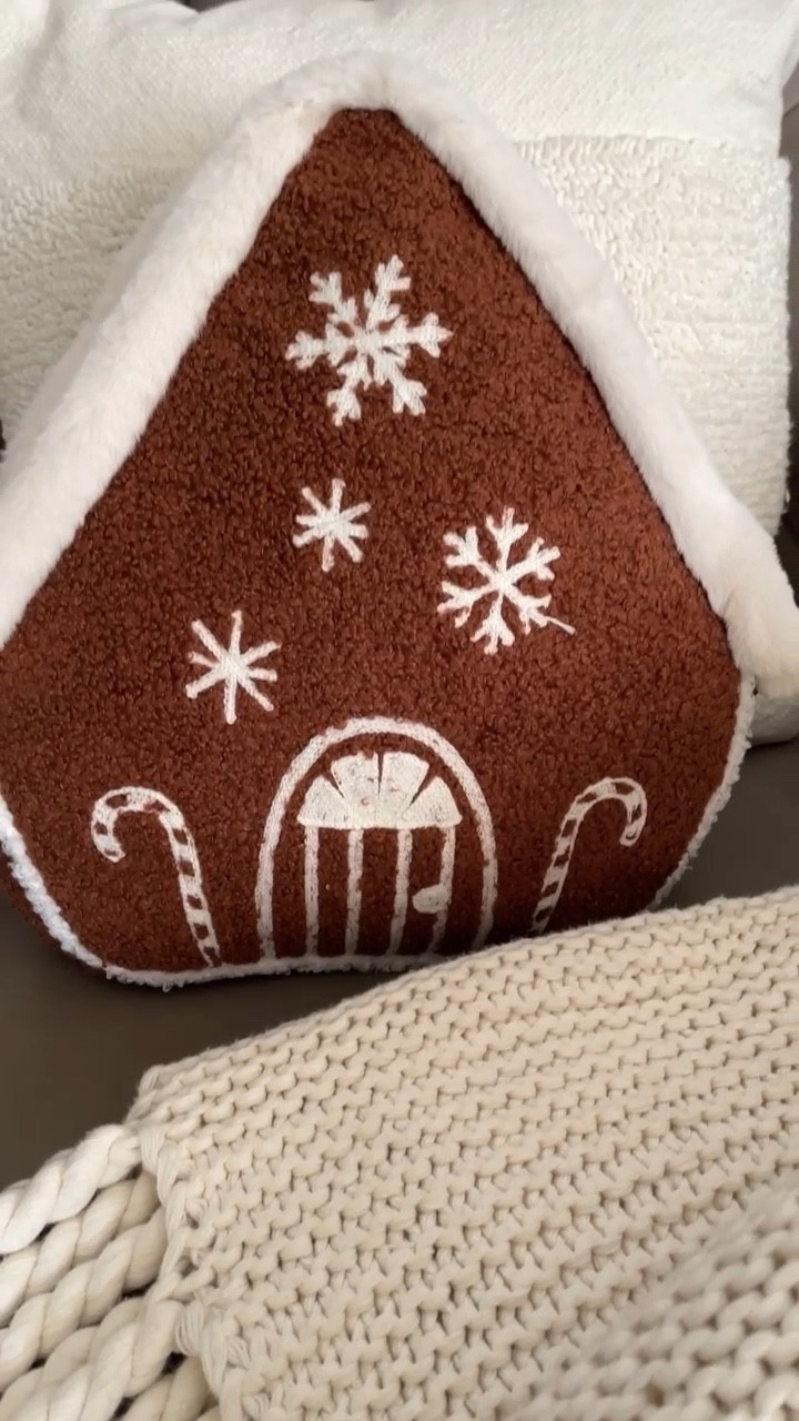 Loving this new Christmas Pillow from Amazon. So cute and the quality is great!! The faux fur is sooo soft  

#LTKHolidaySale #LTKhome #LTKHoliday