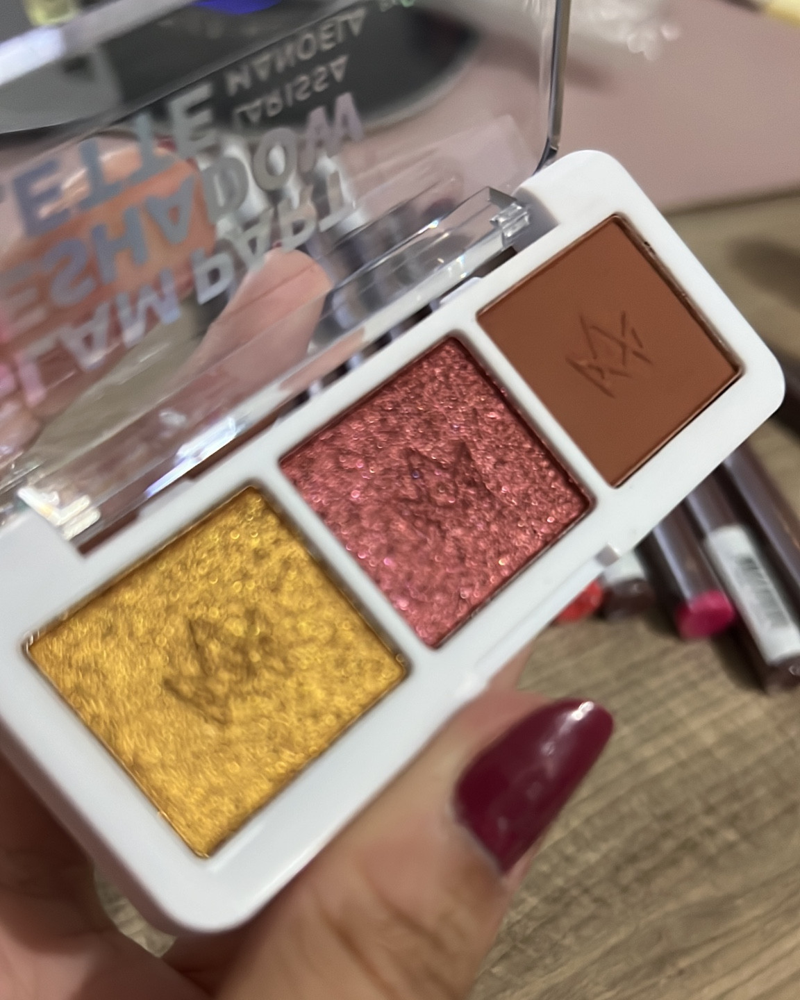 Tanto brilho que a câmera nem foca ✨

#océane #larissamanoela #océanemakeup 

#LTKbrasil #LTKbeauty